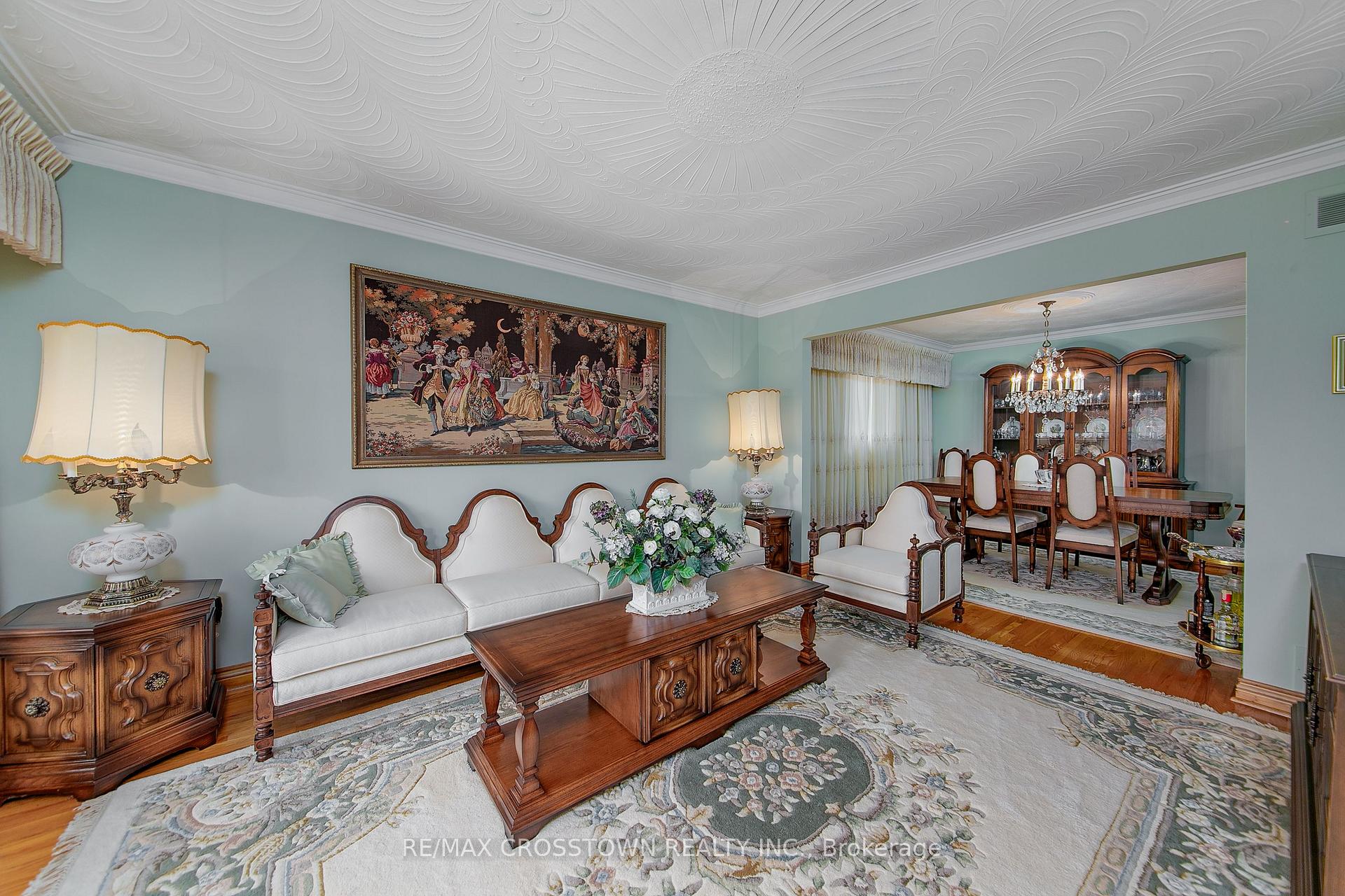 Photo 6 of 83 Jules Avenue, Vaughan, East Woodbridge — HOMEH