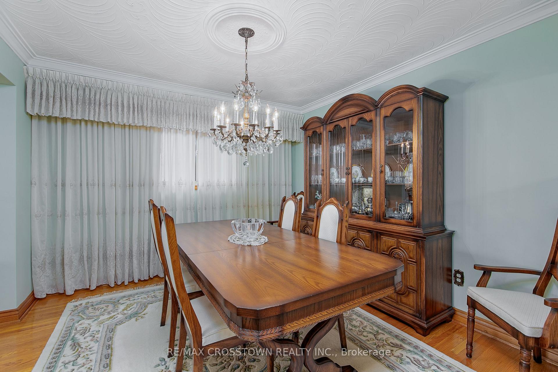 Photo 8 of 83 Jules Avenue, Vaughan, East Woodbridge — HOMEH