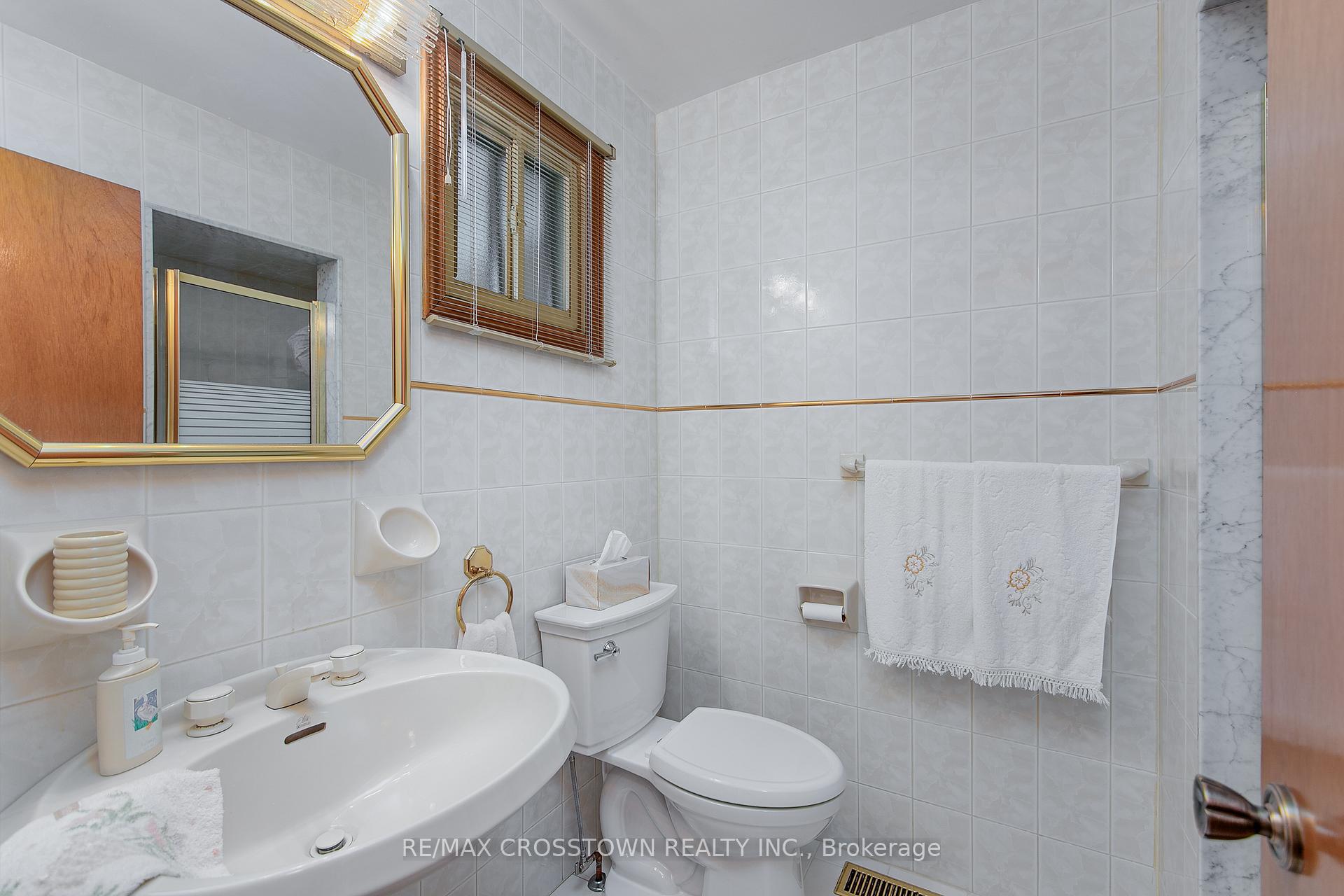Photo 23 of 83 Jules Avenue, Vaughan, East Woodbridge — HOMEH