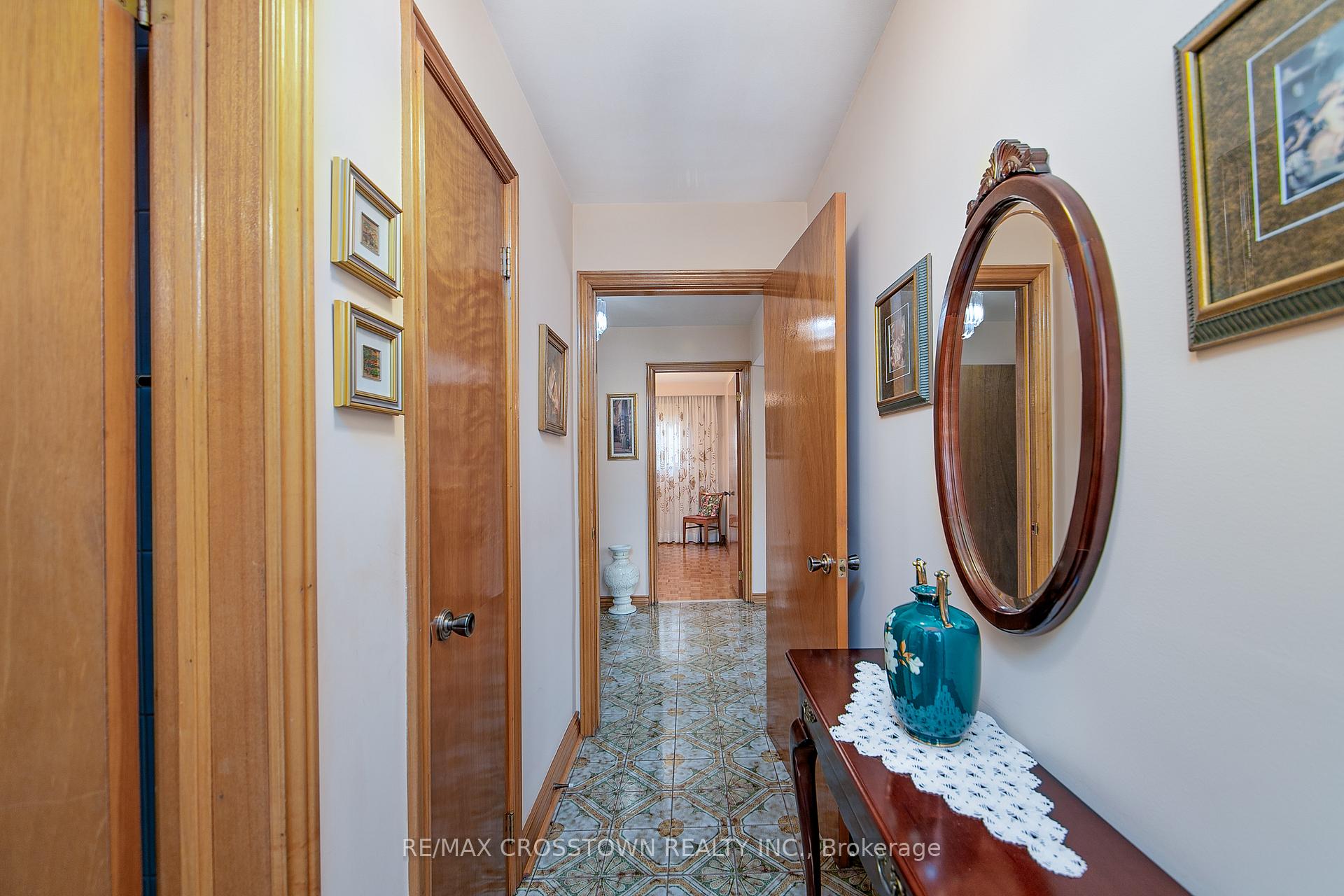 Photo 24 of 83 Jules Avenue, Vaughan, East Woodbridge — HOMEH