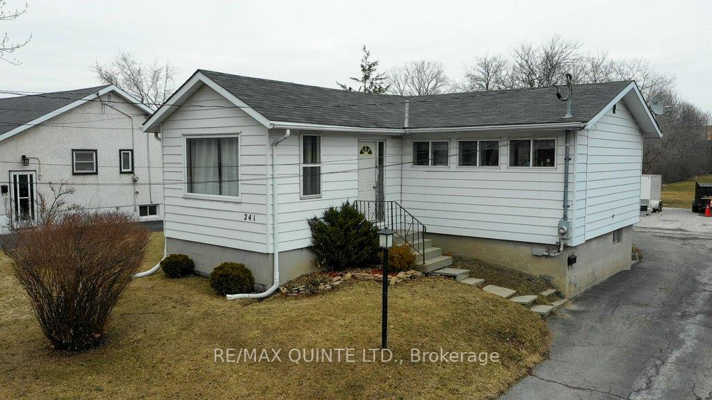 Photo 2 of 241 Herchimer Avenue, Belleville, Belleville Ward — HOMEH