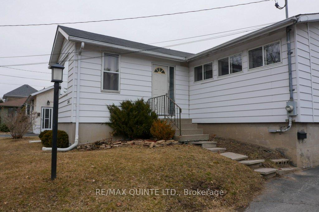 Photo 6 of 241 Herchimer Avenue, Belleville, Belleville Ward — HOMEH