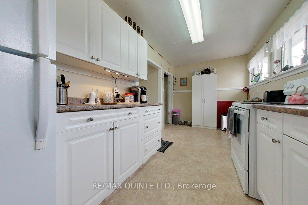 Photo 12 of 241 Herchimer Avenue, Belleville, Belleville Ward — HOMEH