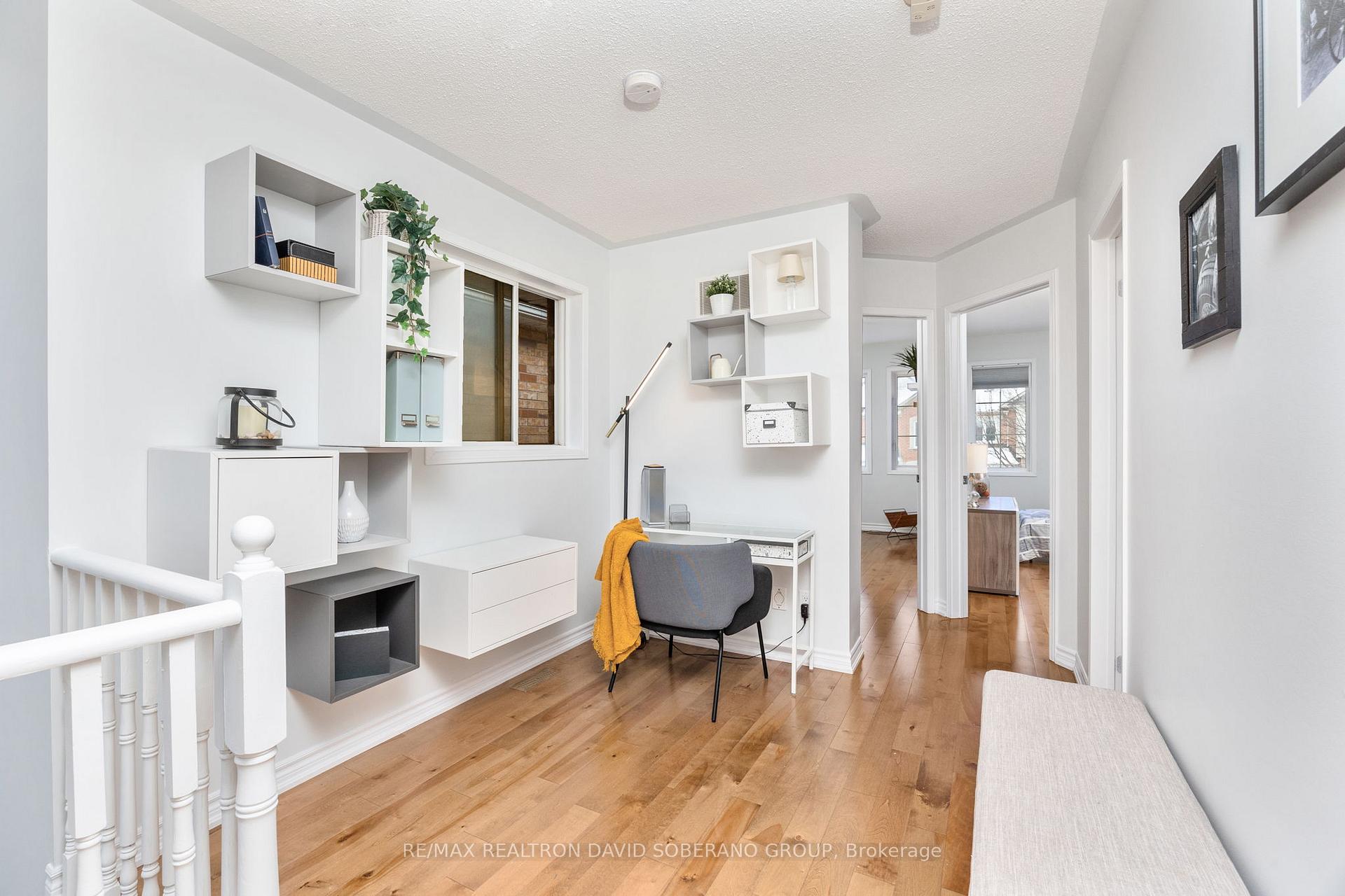 Photo 12 of 144 Benjamin Hood Crescent, Vaughan, Patterson — HOMEH