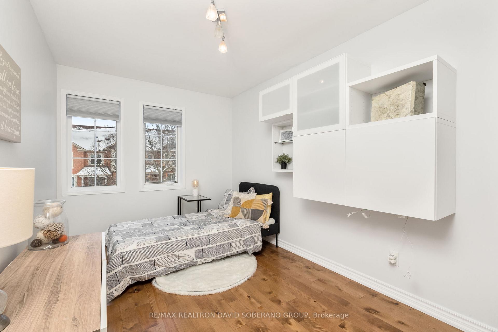 Photo 15 of 144 Benjamin Hood Crescent, Vaughan, Patterson — HOMEH