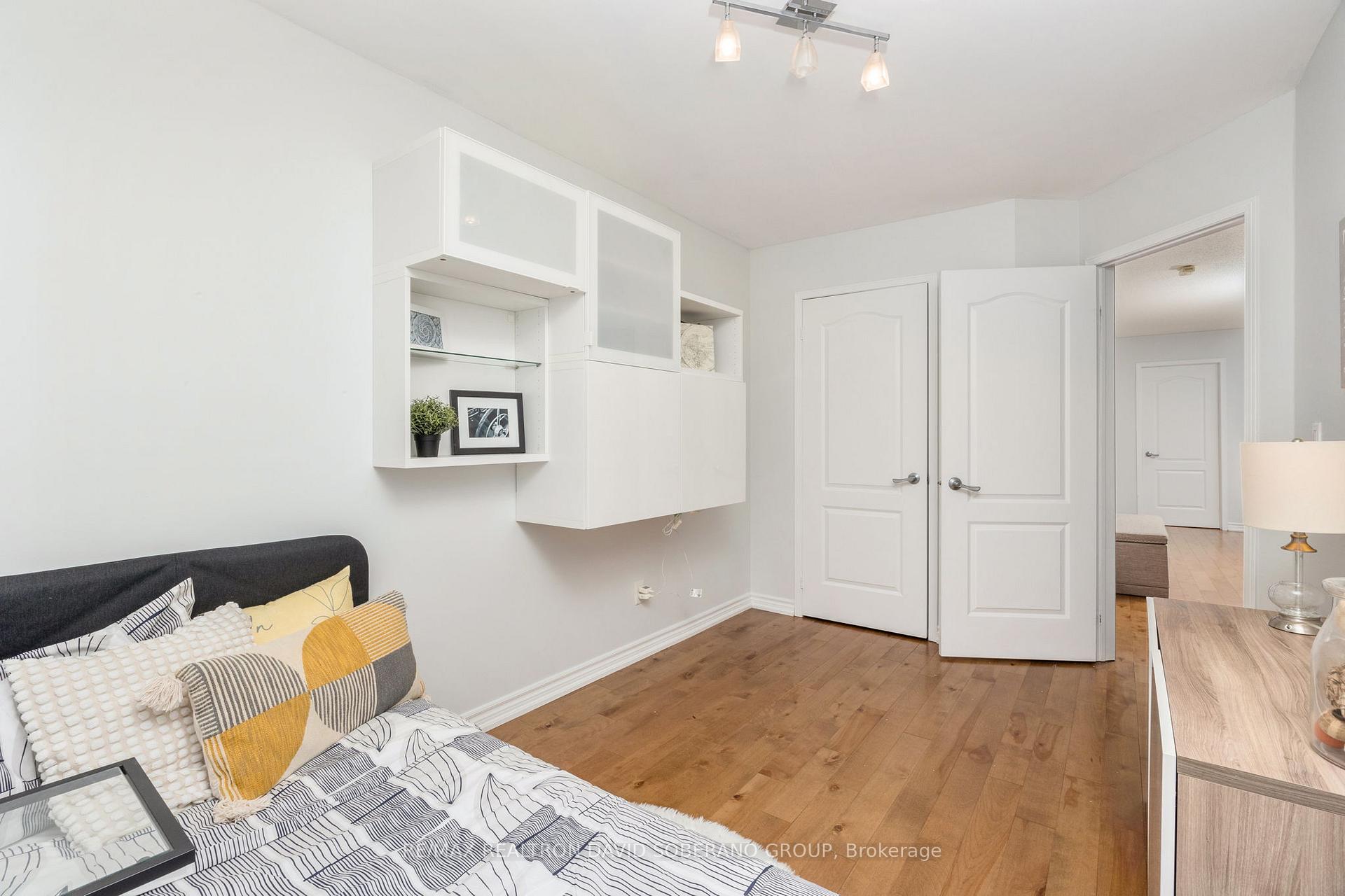 Photo 16 of 144 Benjamin Hood Crescent, Vaughan, Patterson — HOMEH
