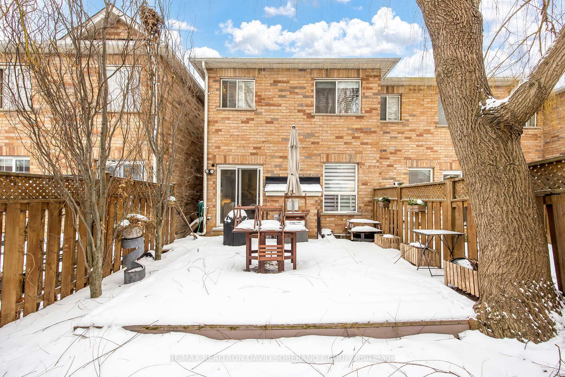 Photo 25 of 144 Benjamin Hood Crescent, Vaughan, Patterson — HOMEH