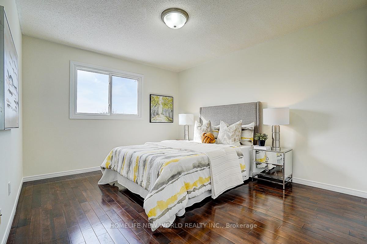 Photo 10 of 128 Mathewson Street, Vaughan, Maple — HOMEH