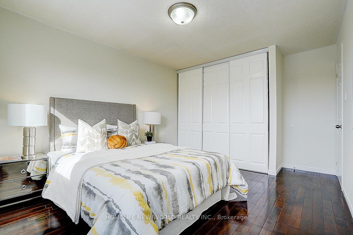 Photo 11 of 128 Mathewson Street, Vaughan, Maple — HOMEH