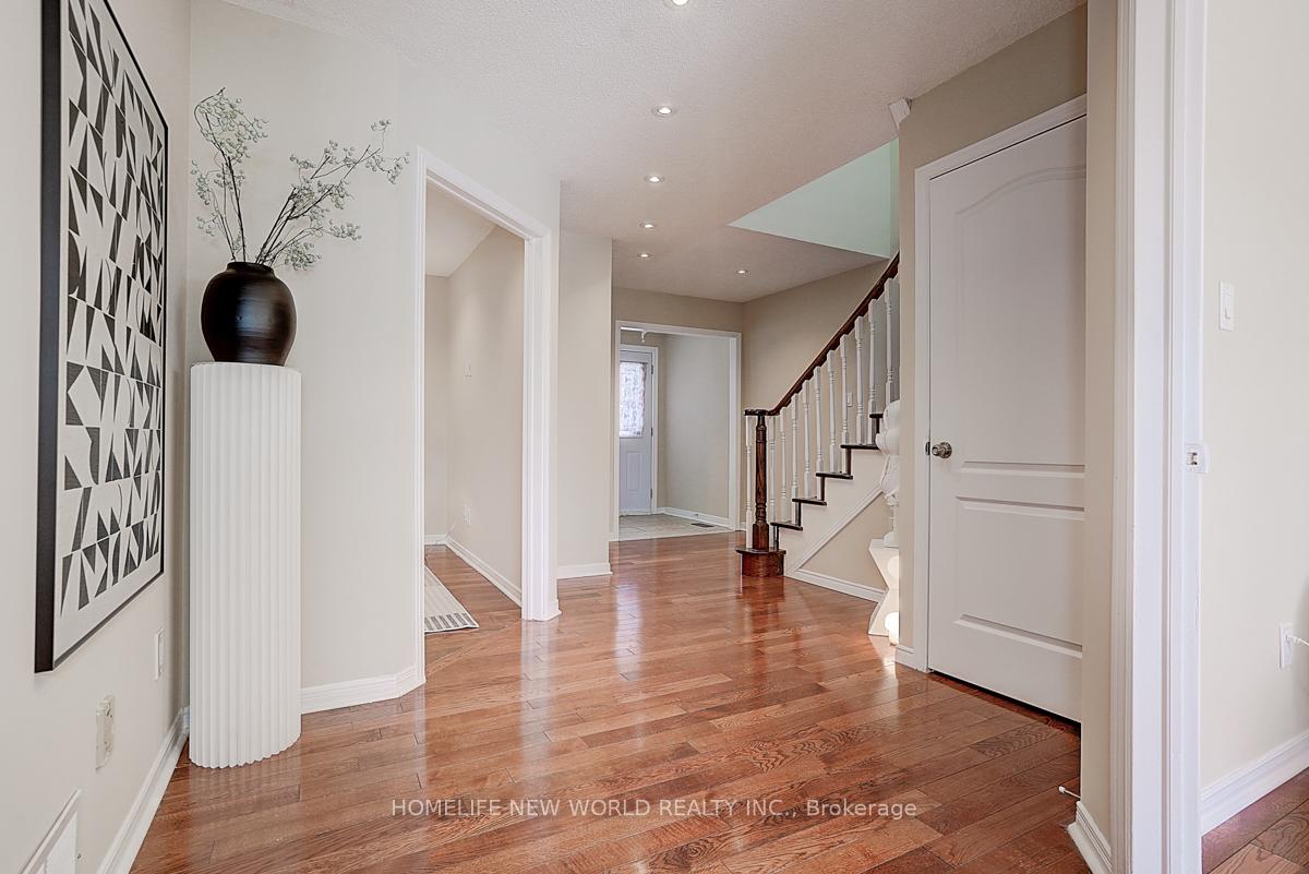 Photo 28 of 128 Mathewson Street, Vaughan, Maple — HOMEH