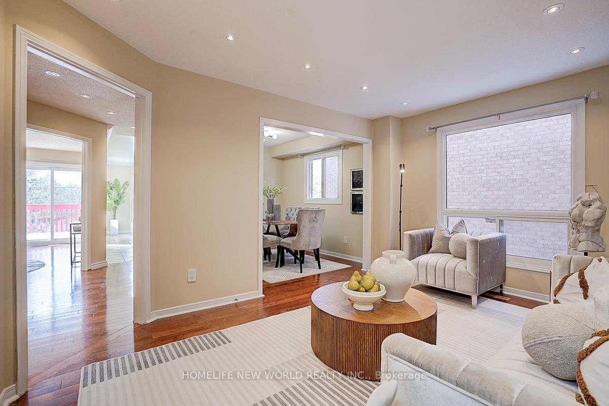 Photo 31 of 128 Mathewson Street, Vaughan, Maple — HOMEH