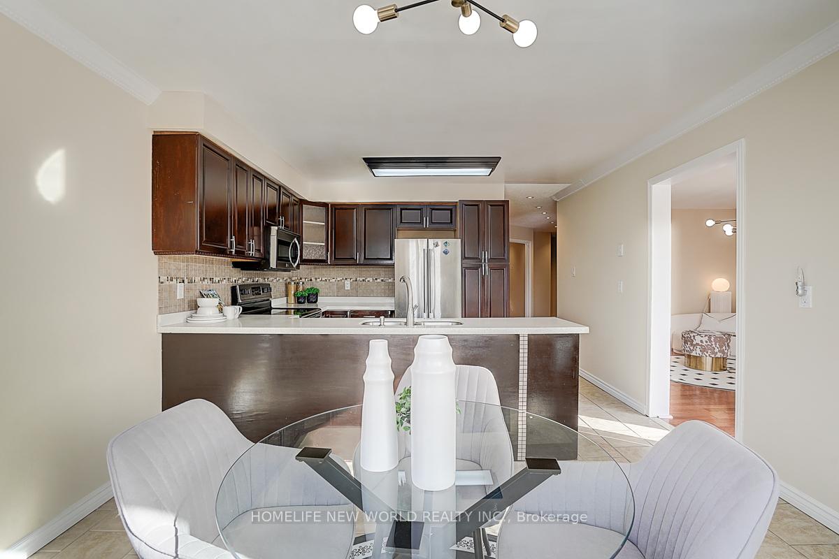 Photo 37 of 128 Mathewson Street, Vaughan, Maple — HOMEH