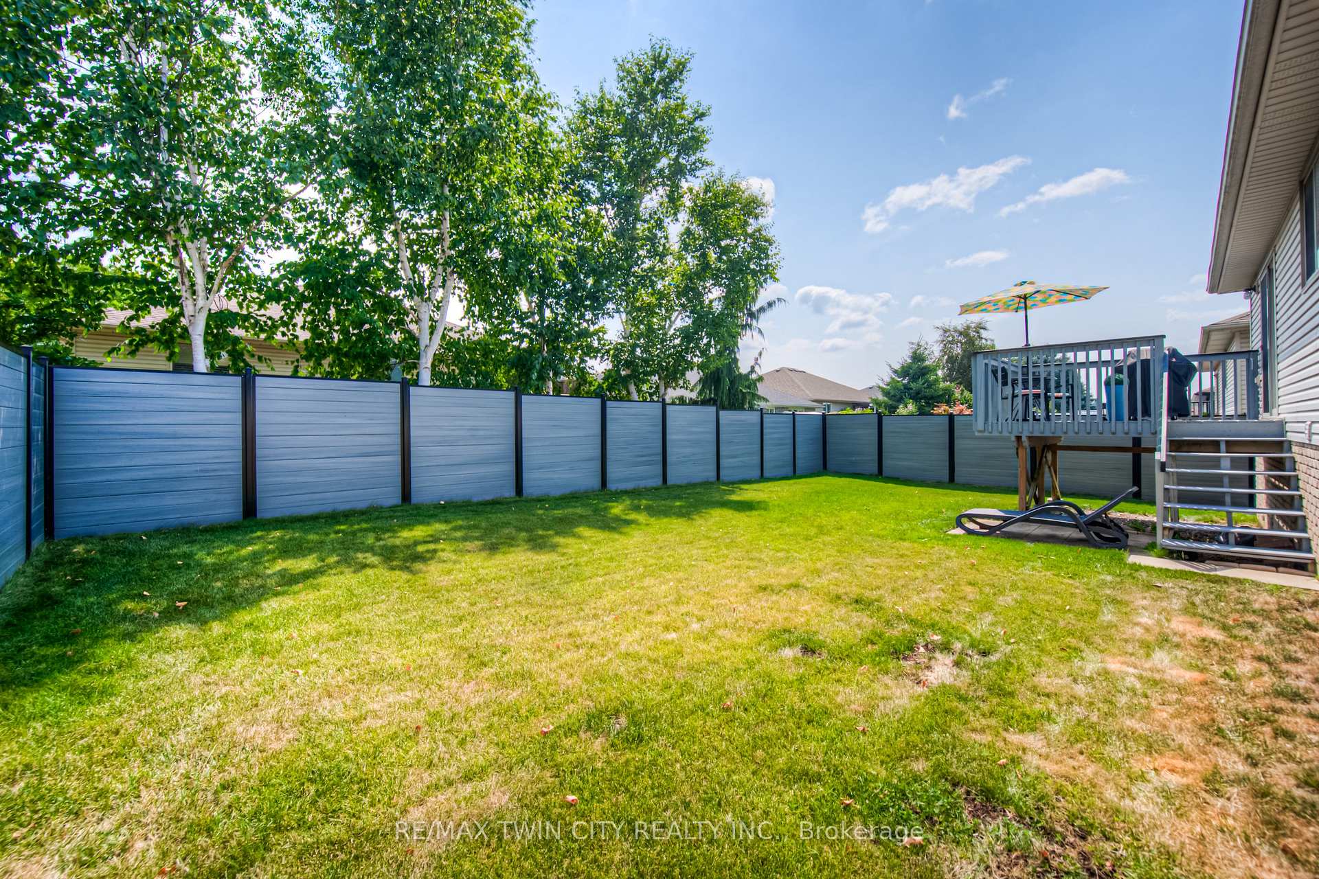 Photo 38 of 9 Dunton Lane, Brant, Paris — HOMEH