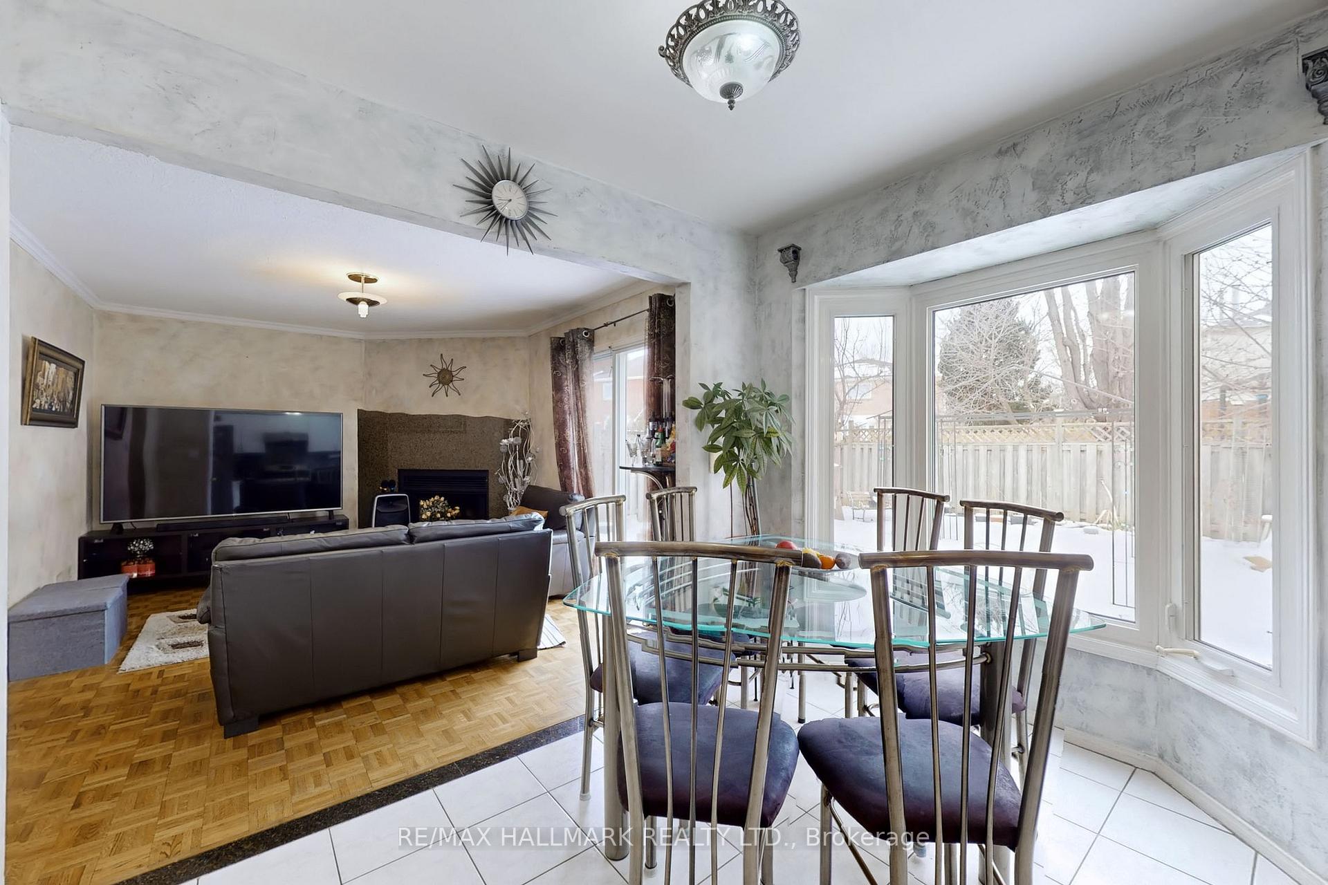 Photo 17 of 80 Brownridge Drive, Vaughan, Brownridge — HOMEH