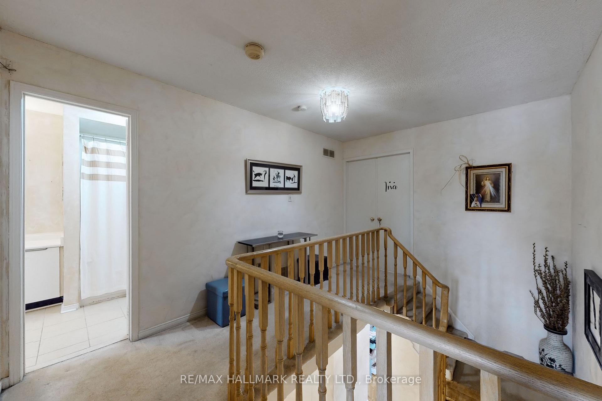 Photo 22 of 80 Brownridge Drive, Vaughan, Brownridge — HOMEH