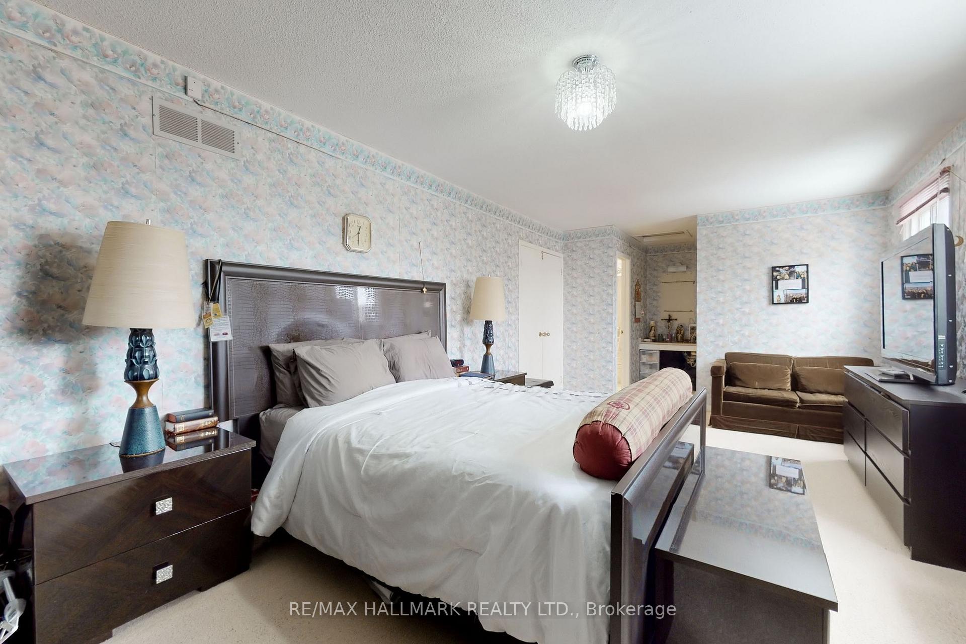 Photo 24 of 80 Brownridge Drive, Vaughan, Brownridge — HOMEH