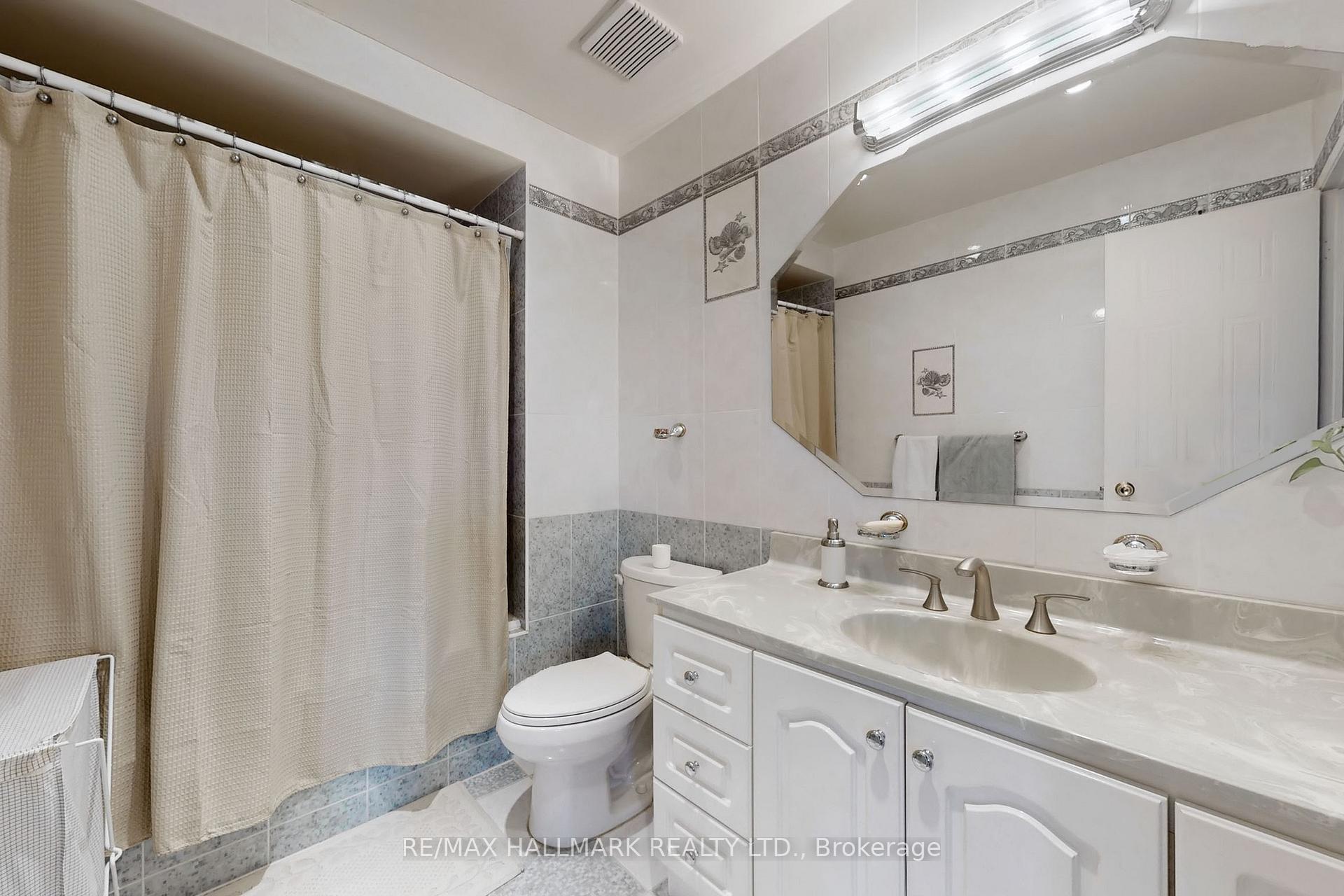 Photo 25 of 80 Brownridge Drive, Vaughan, Brownridge — HOMEH