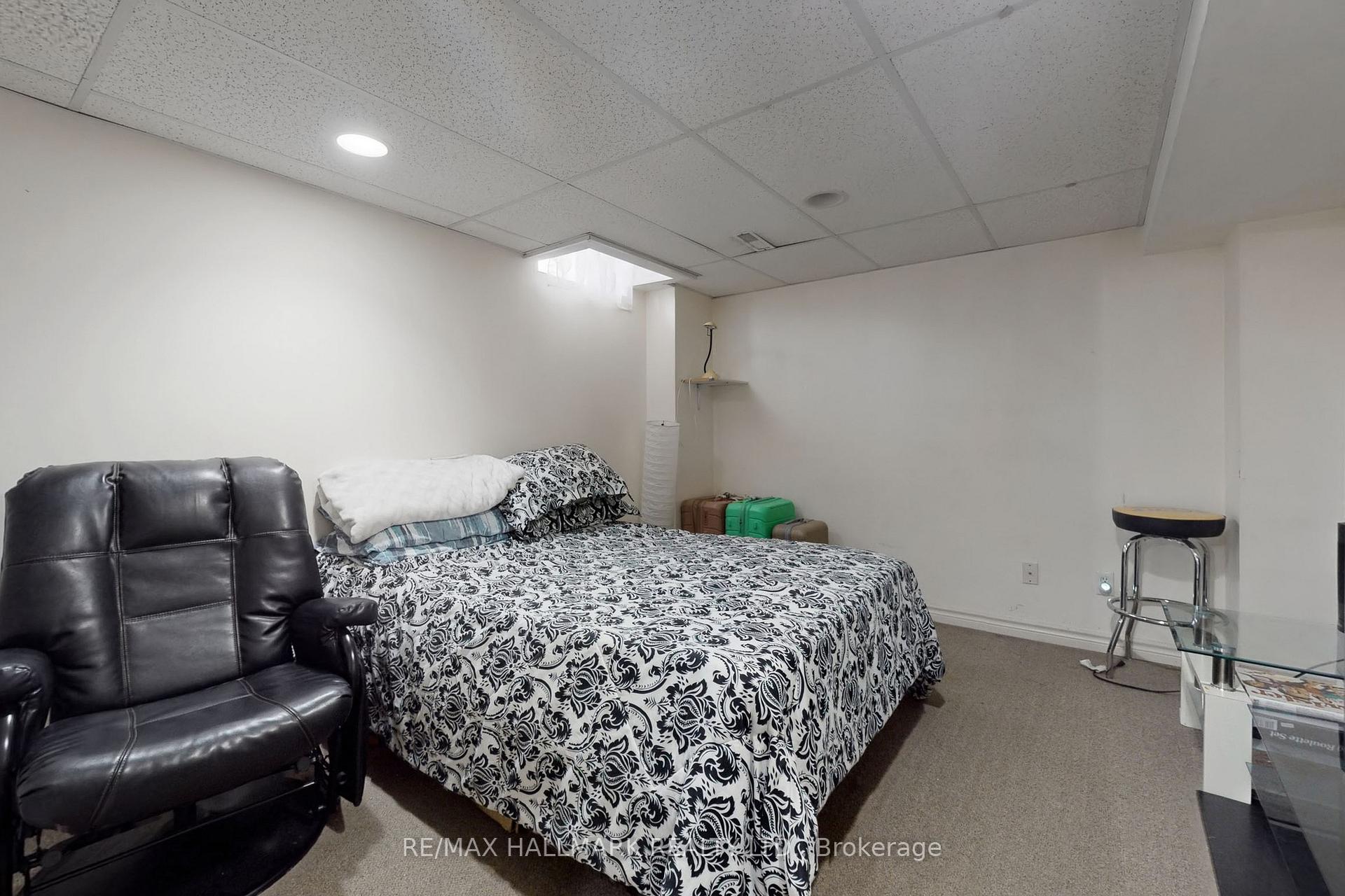 Photo 38 of 80 Brownridge Drive, Vaughan, Brownridge — HOMEH