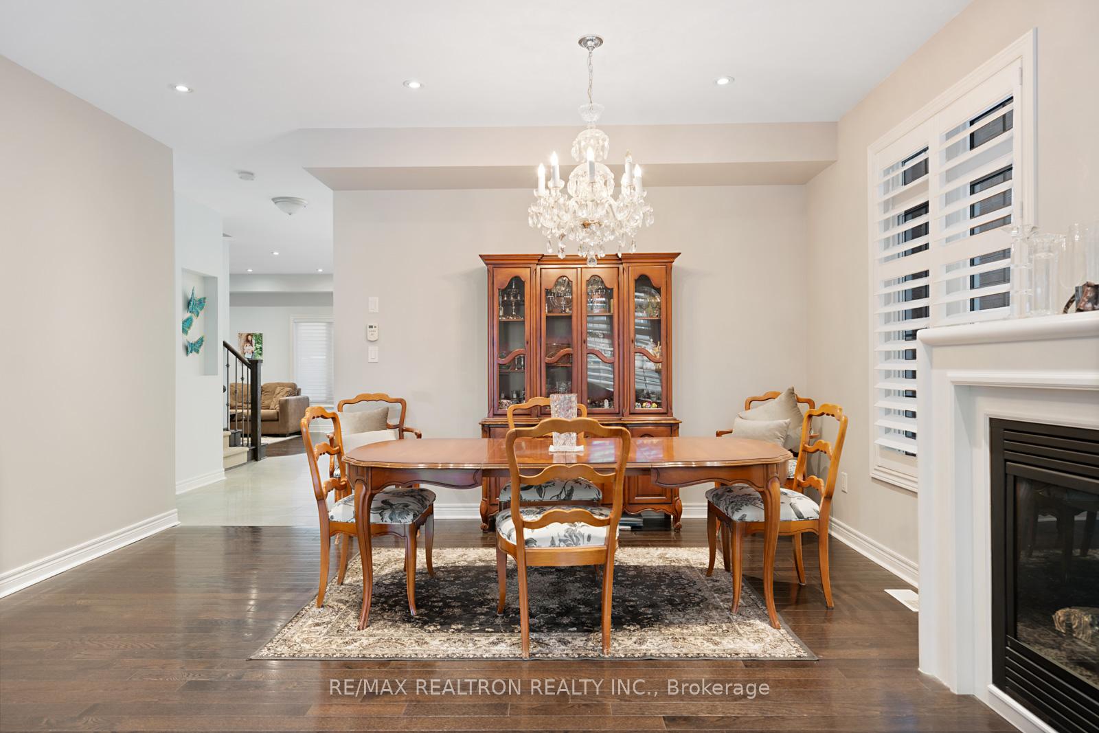 Photo 8 of 38 Wallenberg Drive, Vaughan, Patterson — HOMEH