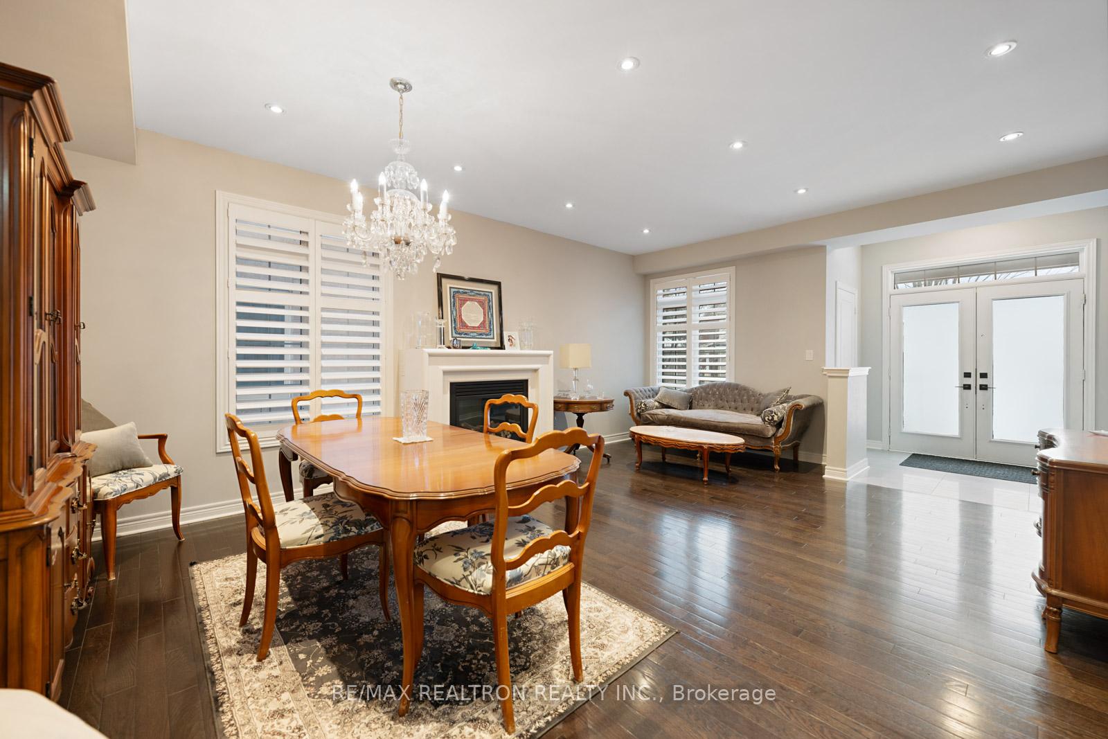 Photo 9 of 38 Wallenberg Drive, Vaughan, Patterson — HOMEH