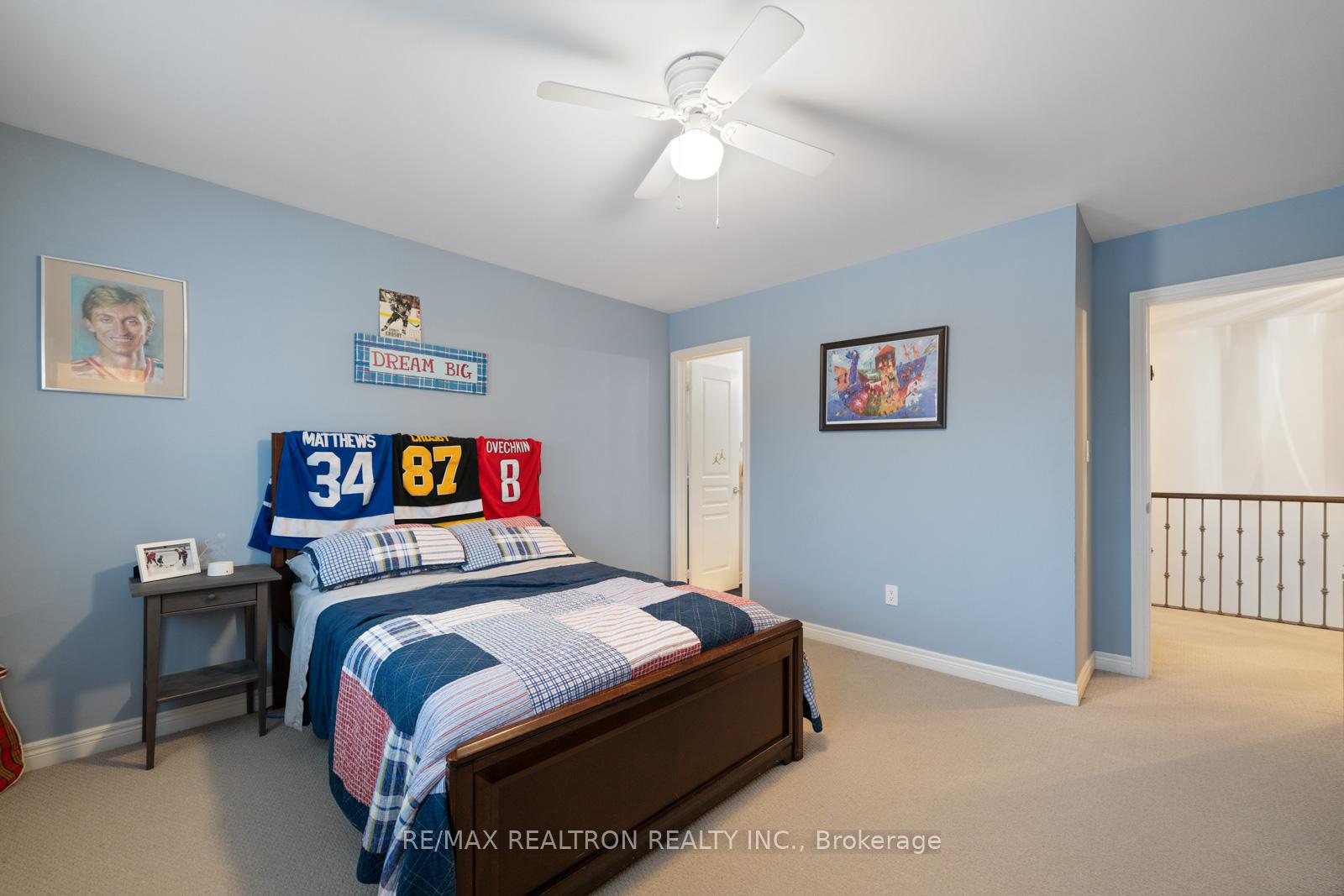Photo 21 of 38 Wallenberg Drive, Vaughan, Patterson — HOMEH