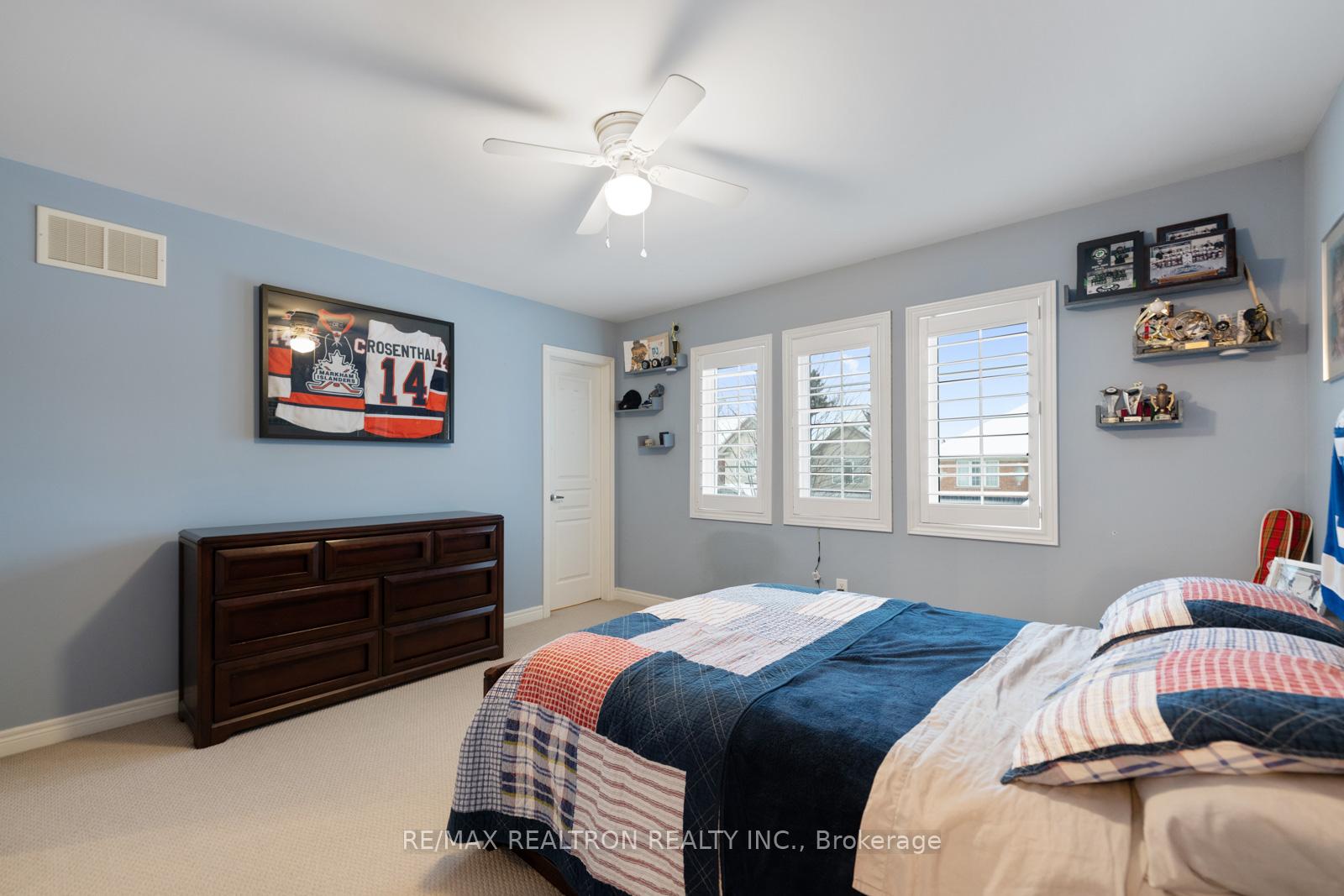Photo 22 of 38 Wallenberg Drive, Vaughan, Patterson — HOMEH