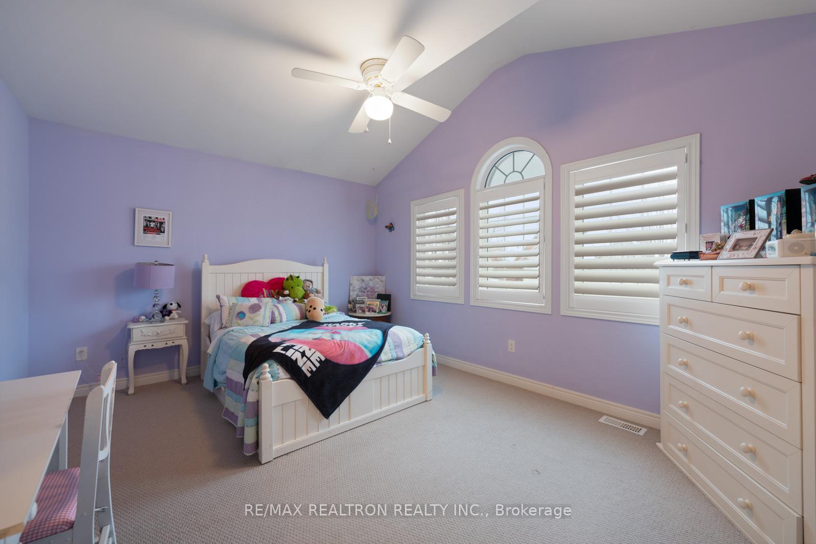 Photo 23 of 38 Wallenberg Drive, Vaughan, Patterson — HOMEH