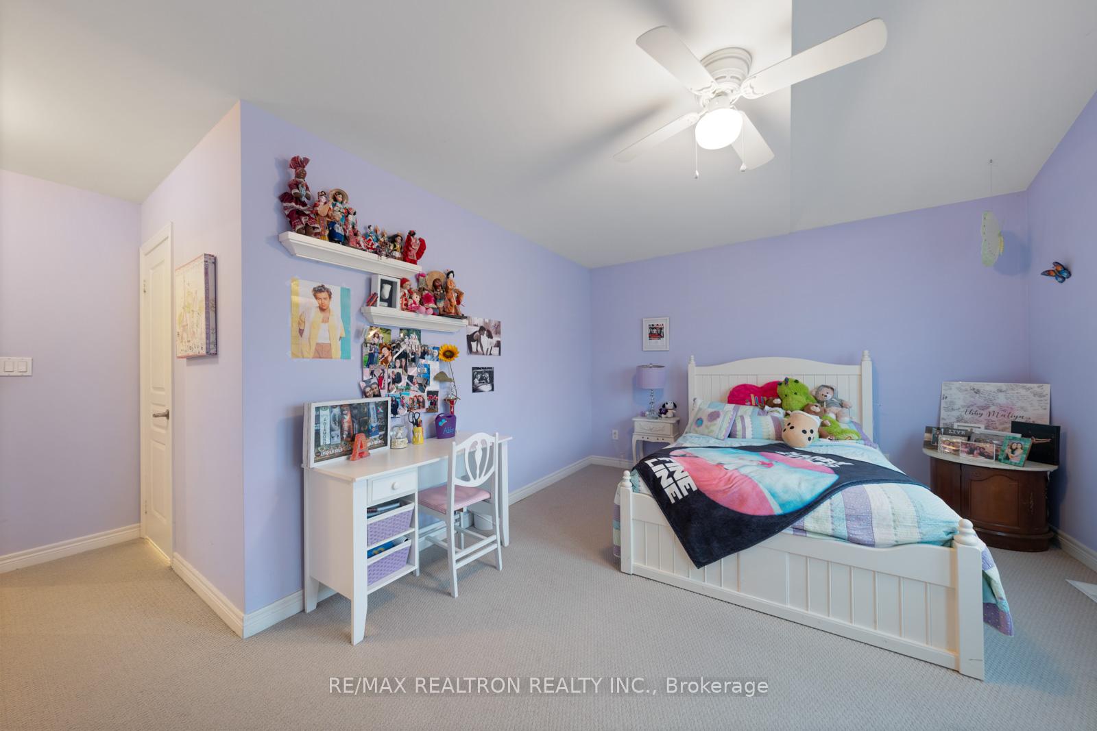 Photo 24 of 38 Wallenberg Drive, Vaughan, Patterson — HOMEH