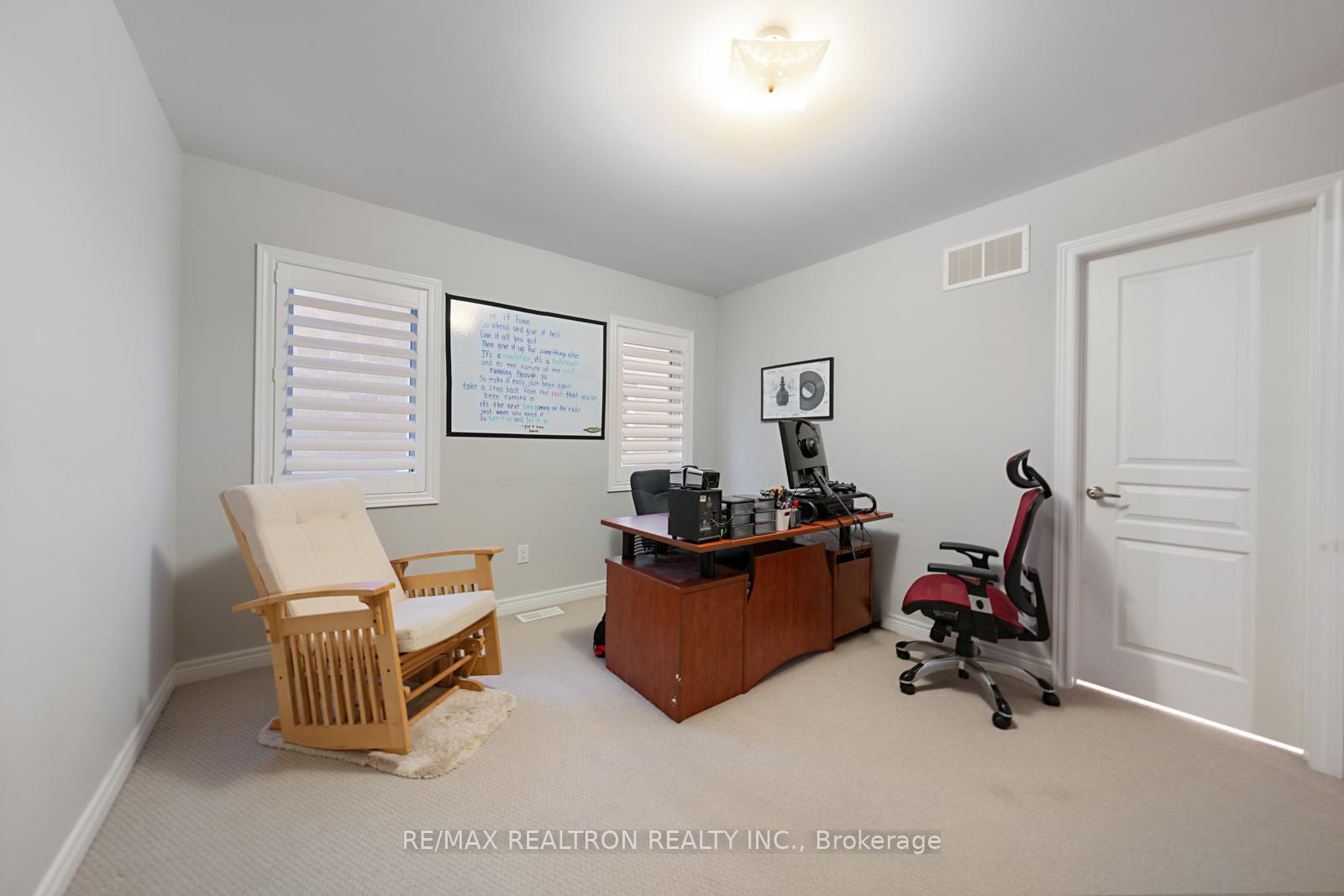 Photo 25 of 38 Wallenberg Drive, Vaughan, Patterson — HOMEH