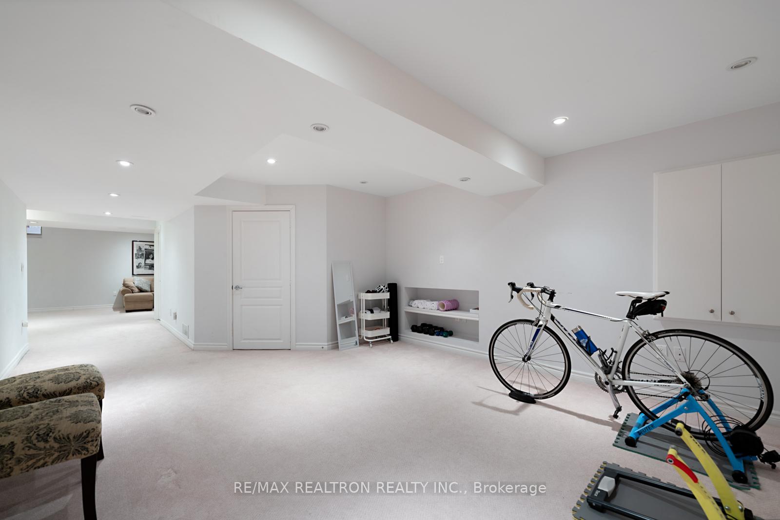 Photo 27 of 38 Wallenberg Drive, Vaughan, Patterson — HOMEH