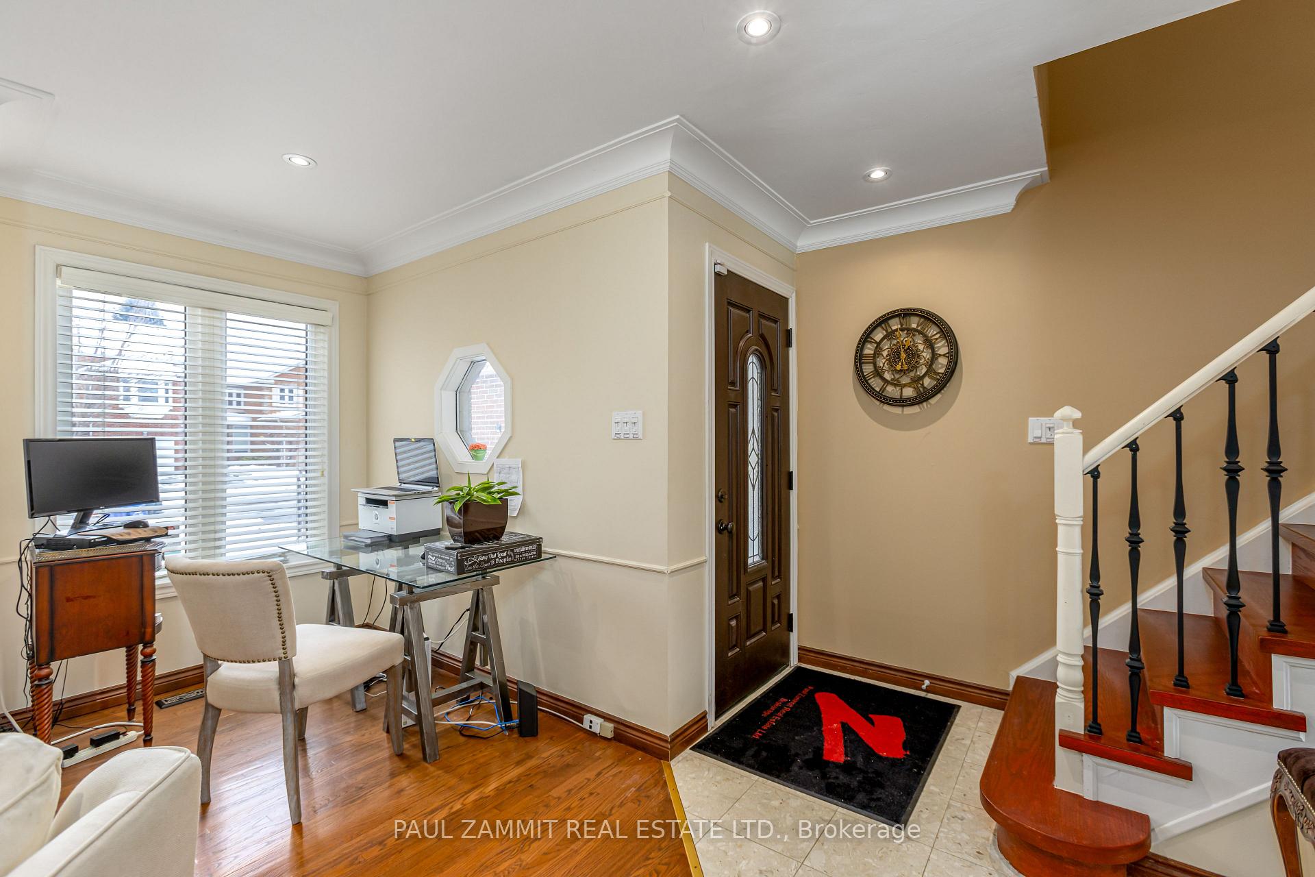 Photo 2 of 116 Winding Lane, Vaughan, Crestwood-Springfarm-Yorkhill — HOMEH