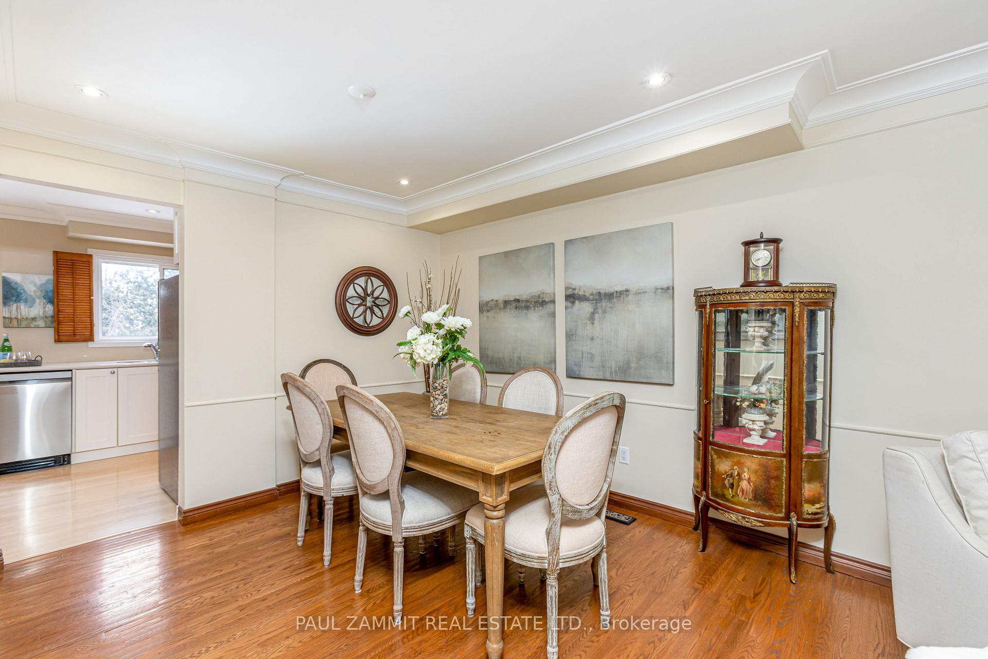 Photo 4 of 116 Winding Lane, Vaughan, Crestwood-Springfarm-Yorkhill — HOMEH