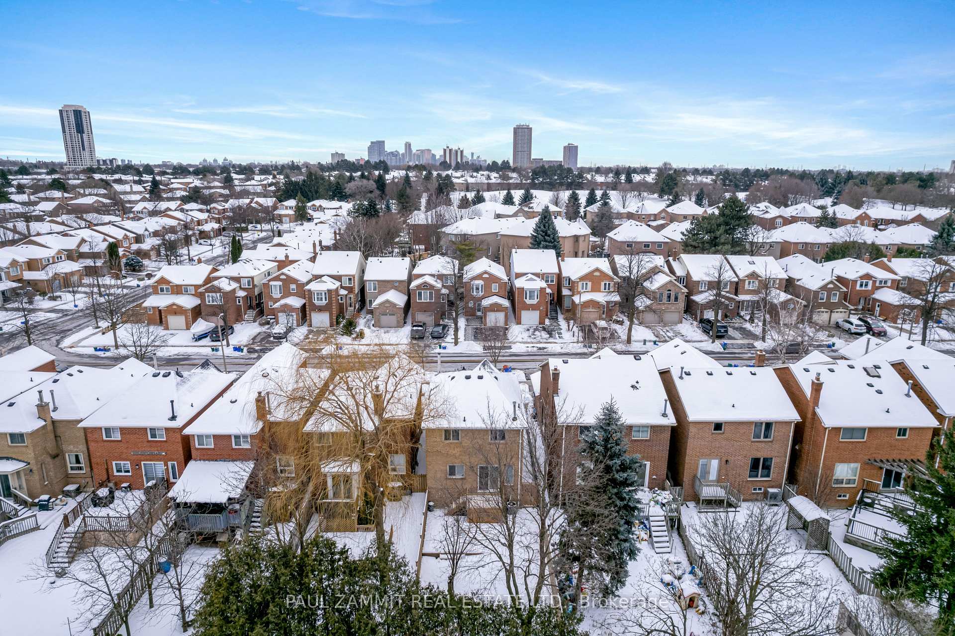 Photo 15 of 116 Winding Lane, Vaughan, Crestwood-Springfarm-Yorkhill — HOMEH
