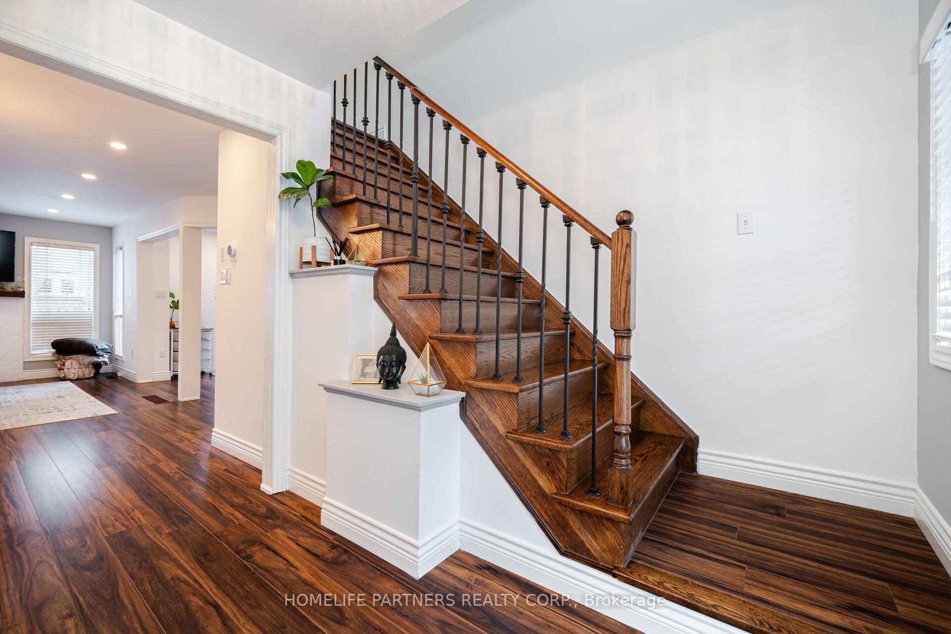 Photo 19 of 50 Toscana Road, Vaughan, Sonoma Heights — HOMEH