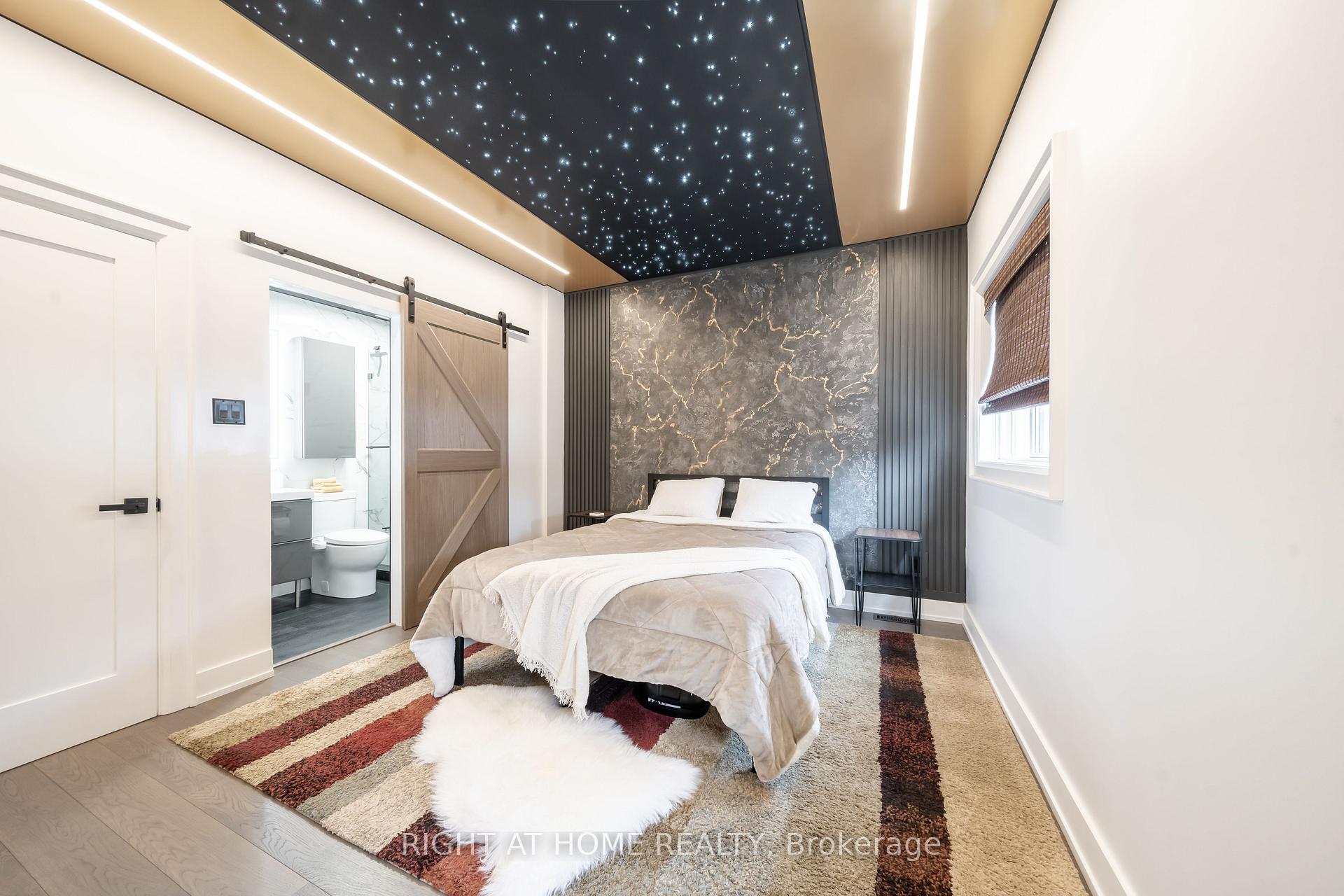 Photo 19 of 130 Sail Crescent, Vaughan, Vellore Village — HOMEH