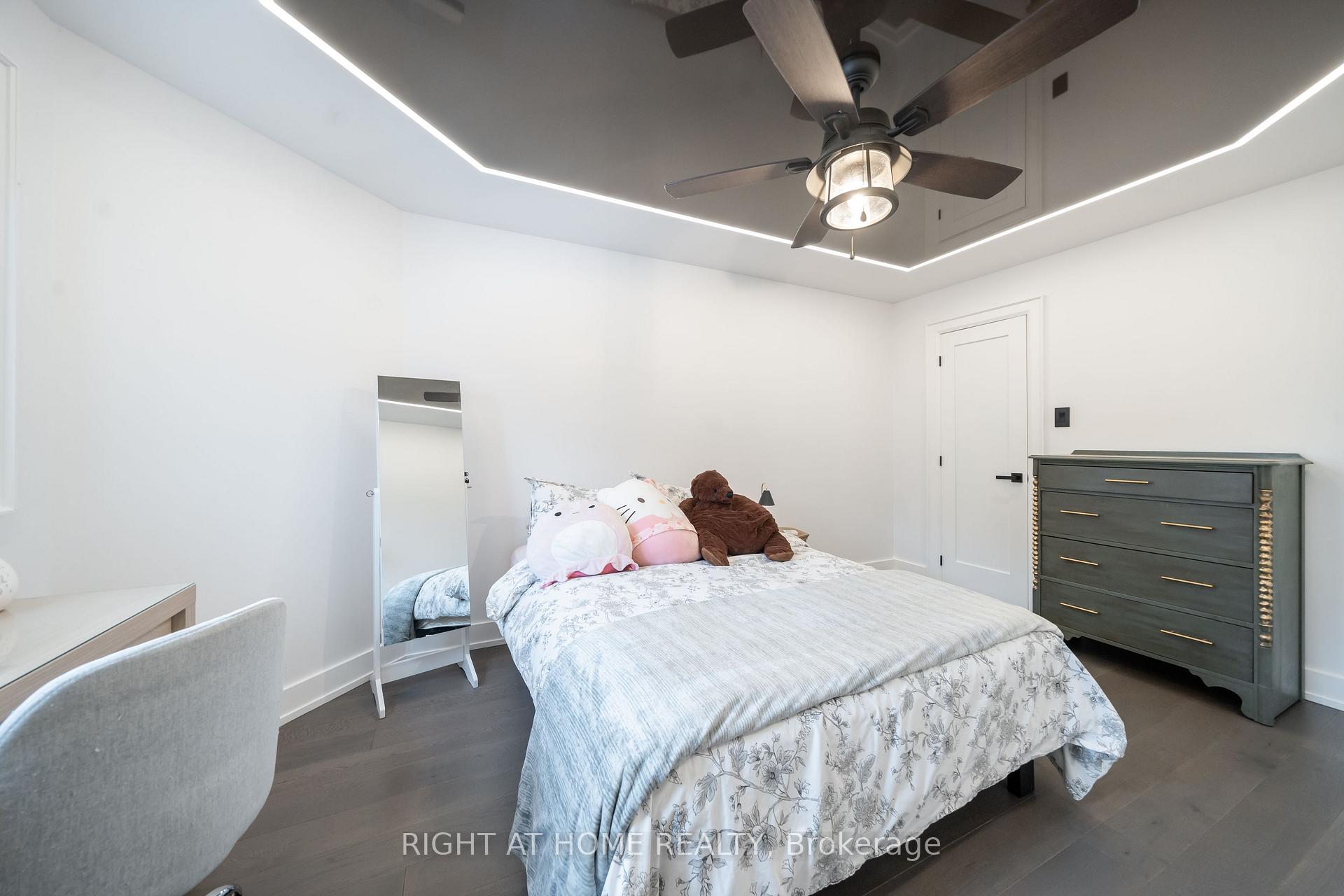 Photo 28 of 130 Sail Crescent, Vaughan, Vellore Village — HOMEH