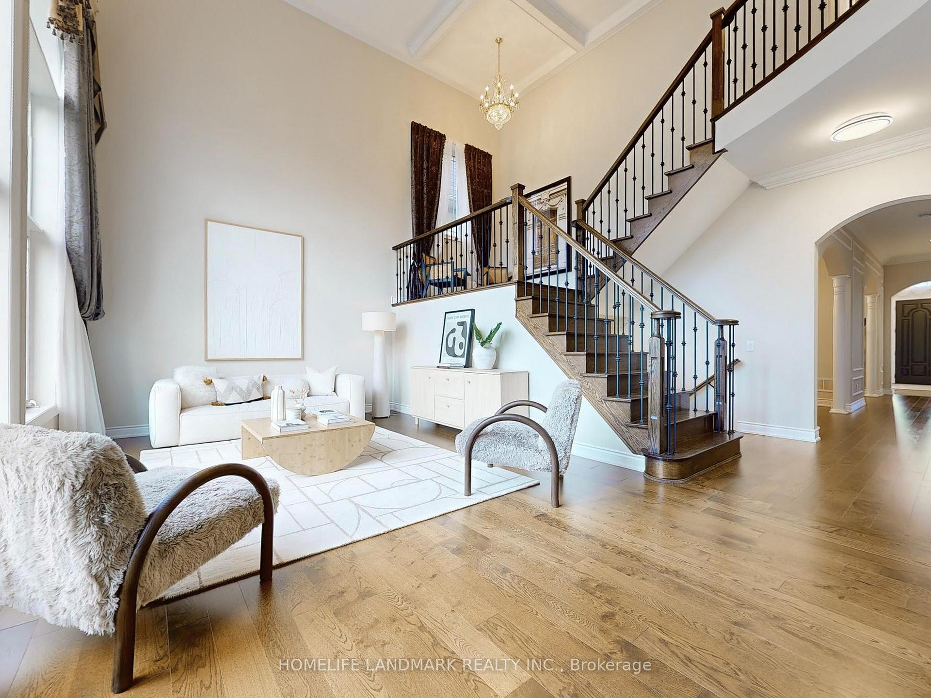 Photo 10 of 30 Heintzman Crescent, Vaughan, Patterson — HOMEH