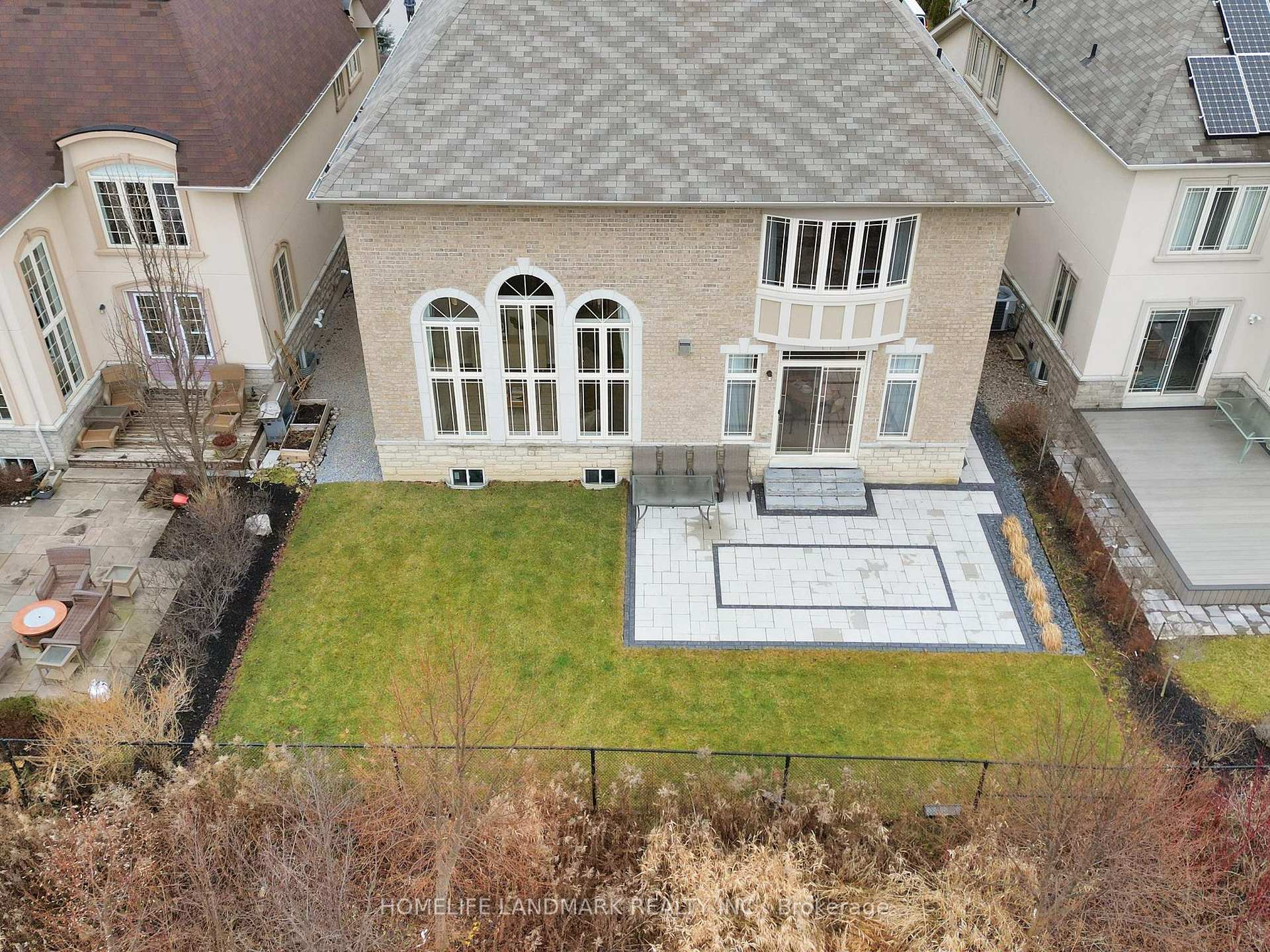 Photo 55 of 30 Heintzman Crescent, Vaughan, Patterson — HOMEH