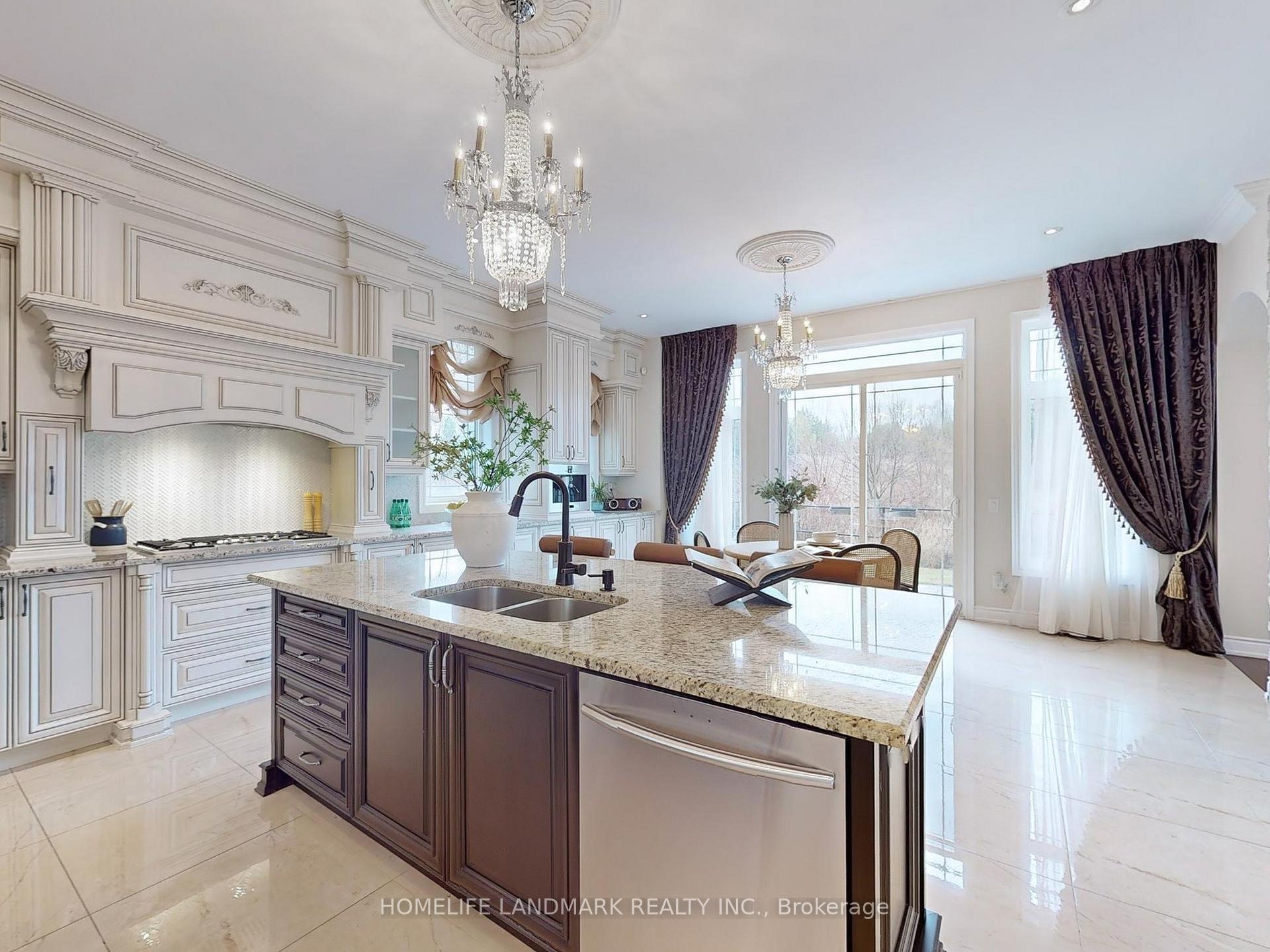 Photo 32 of 30 Heintzman Crescent, Vaughan, Patterson — HOMEH