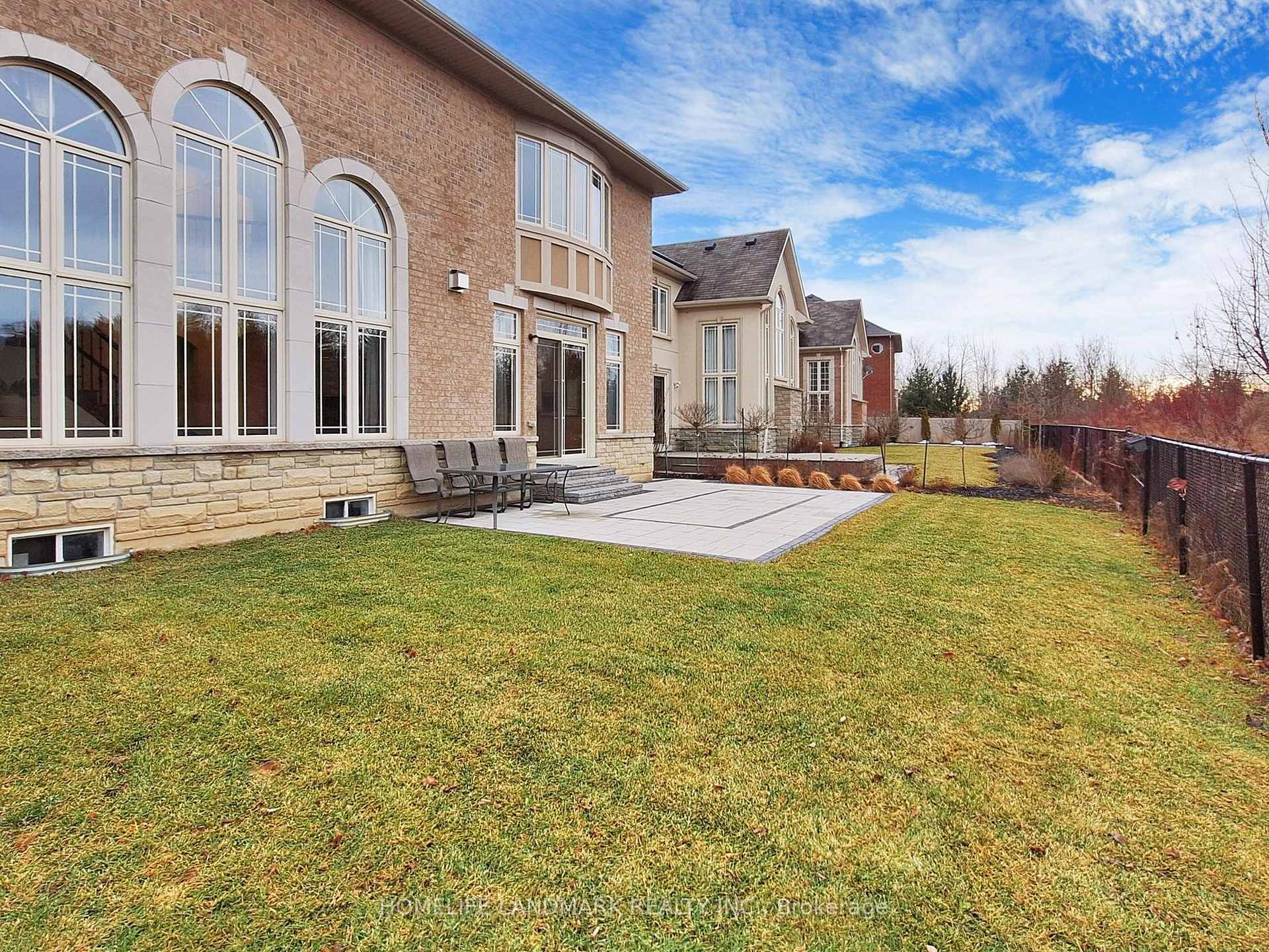 Photo 65 of 30 Heintzman Crescent, Vaughan, Patterson — HOMEH
