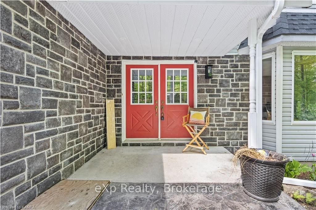 Photo 6 of 1016 Hard Maple Lane, Frontenac, Frontenac South — HOMEH