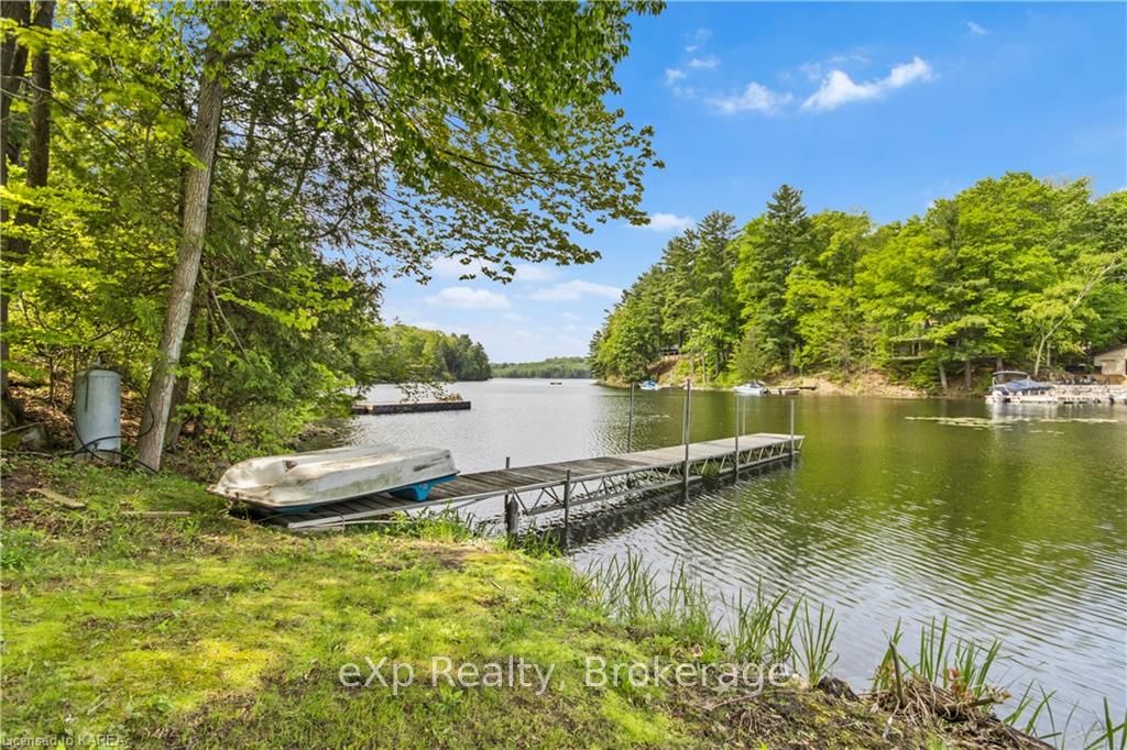 Photo 2 of 1016 Hard Maple Lane, Frontenac, Frontenac South — HOMEH