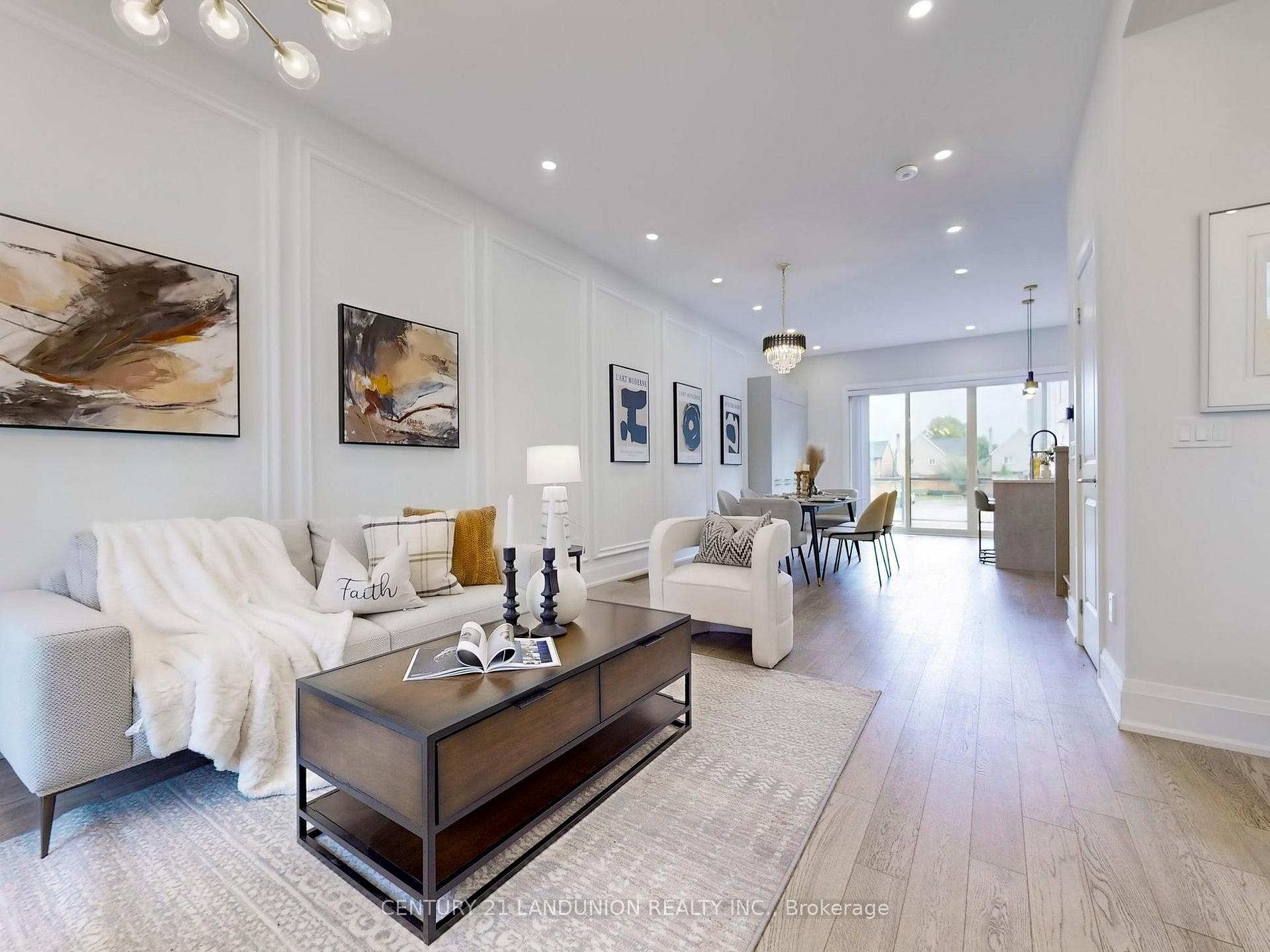 Photo 3 of 841 Clark Avenue W, Vaughan, Brownridge — HOMEH