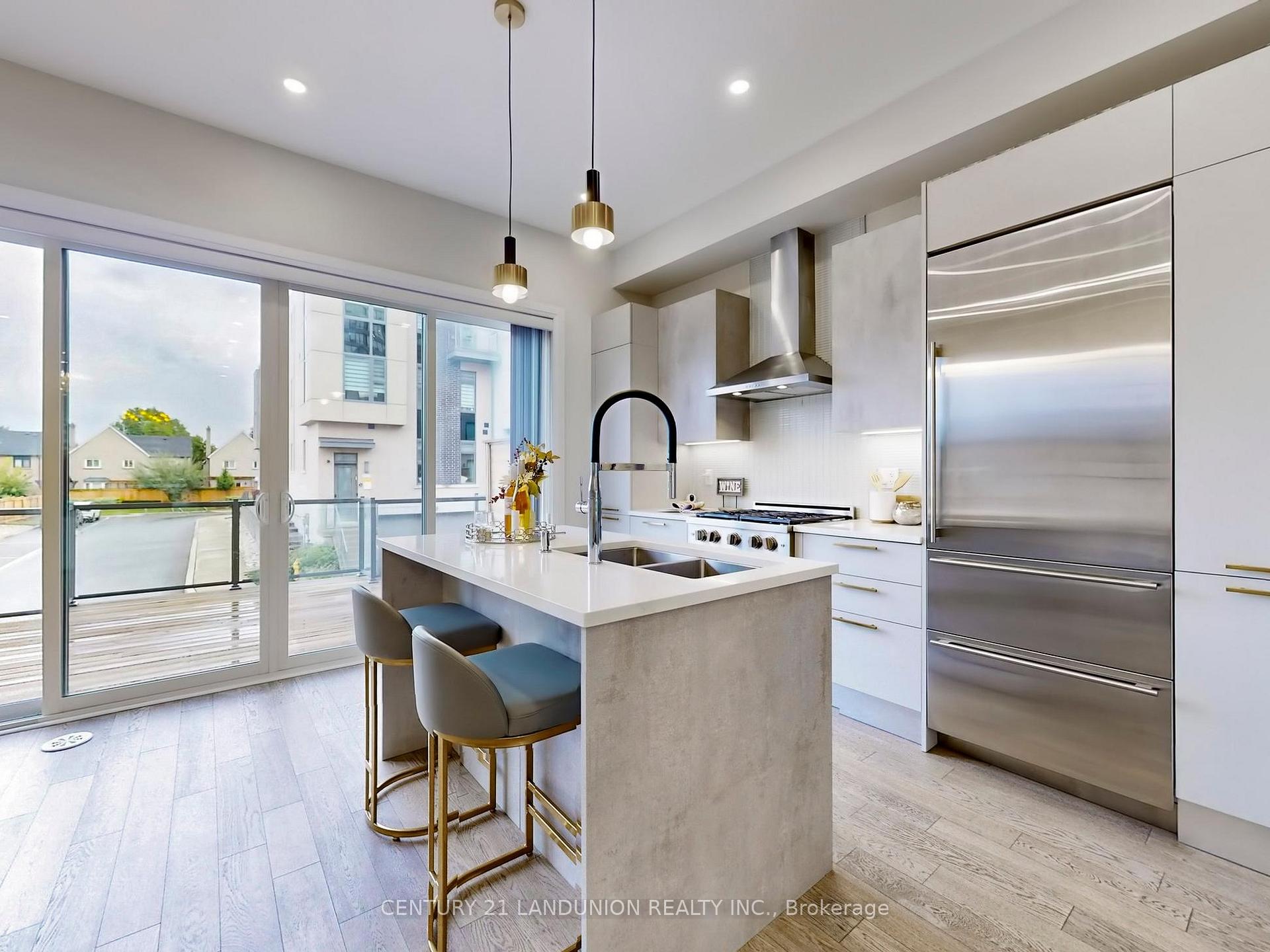 Photo 5 of 841 Clark Avenue W, Vaughan, Brownridge — HOMEH