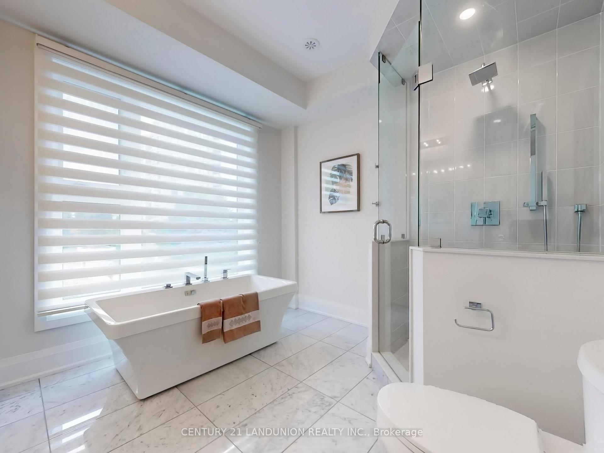 Photo 13 of 841 Clark Avenue W, Vaughan, Brownridge — HOMEH
