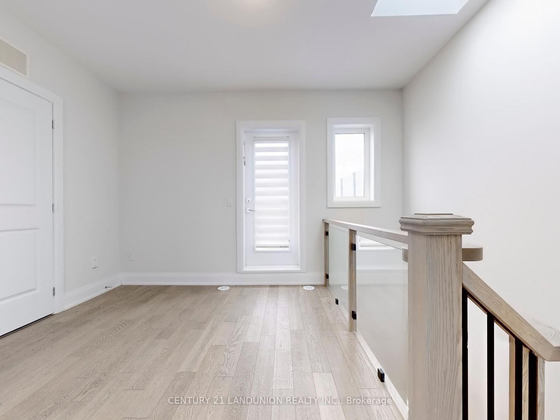 Photo 21 of 841 Clark Avenue W, Vaughan, Brownridge — HOMEH