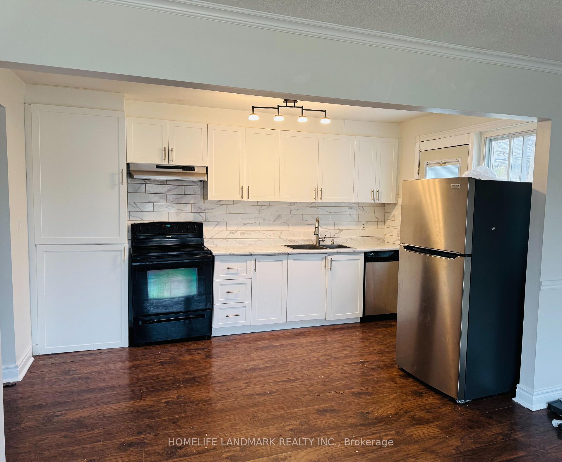 Photo 7 of 91 Murray Drive, Aurora, Aurora Highlands — HOMEH