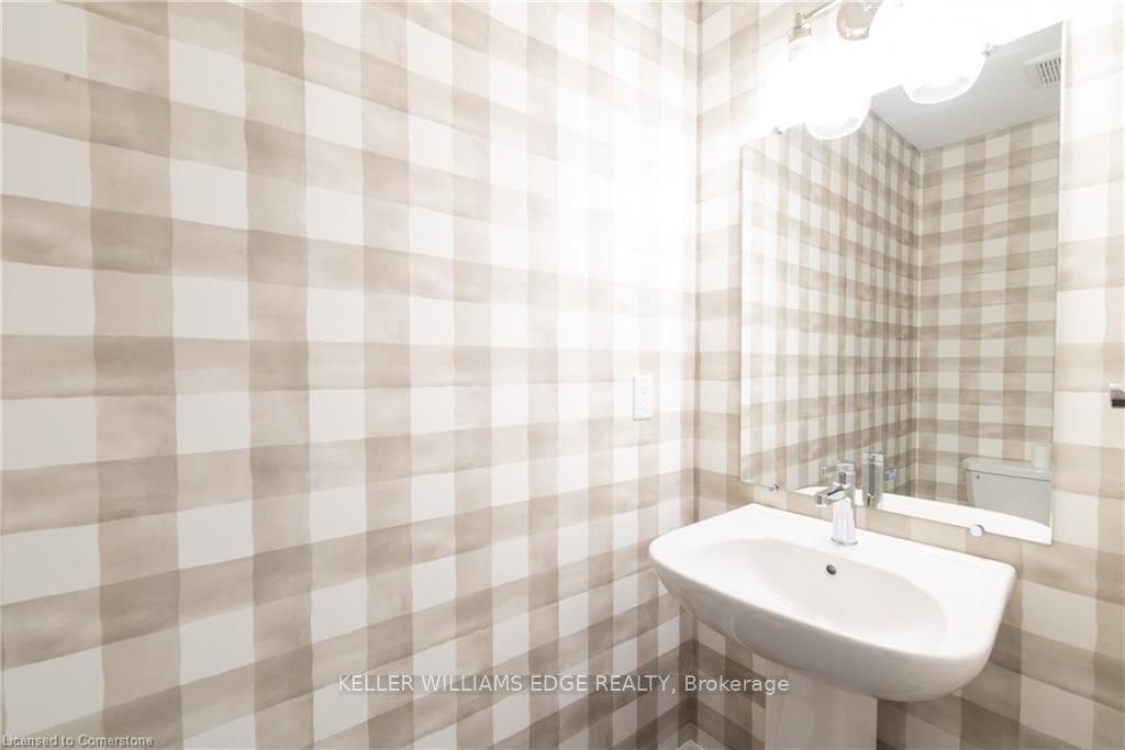 Photo 10 of 10 Bawcutt Crescent, Brant, Paris — HOMEH