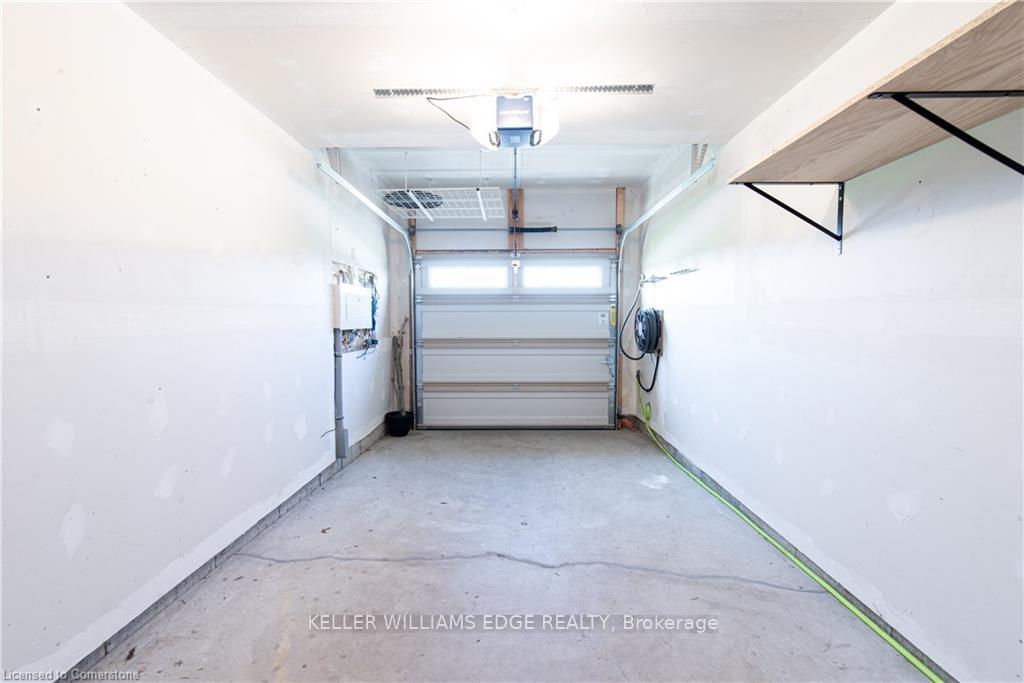 Photo 11 of 10 Bawcutt Crescent, Brant, Paris — HOMEH