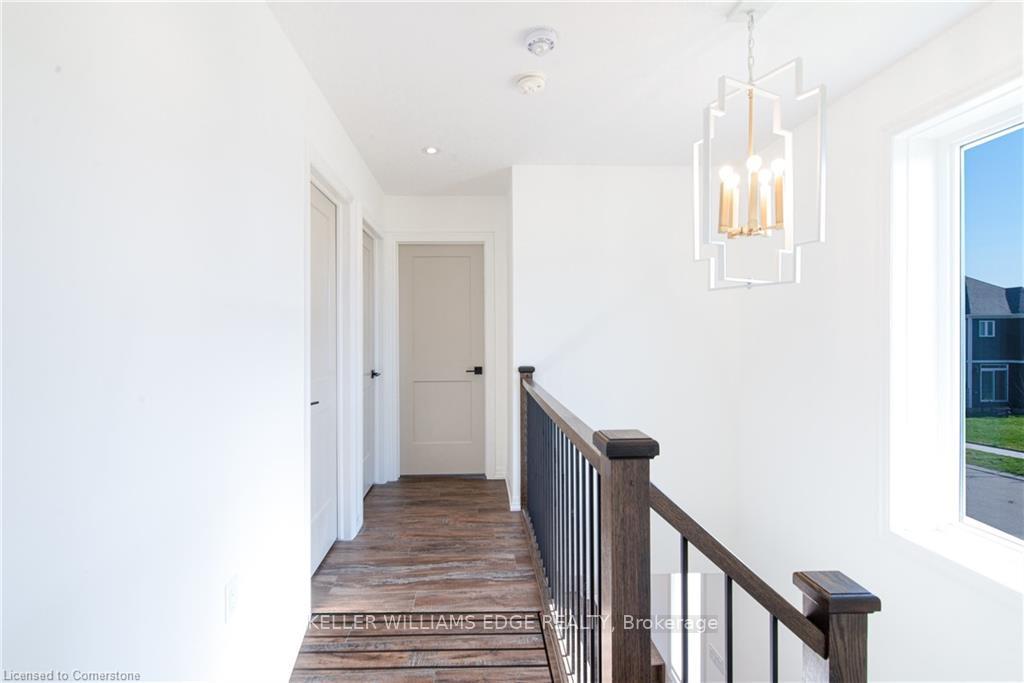 Photo 19 of 10 Bawcutt Crescent, Brant, Paris — HOMEH
